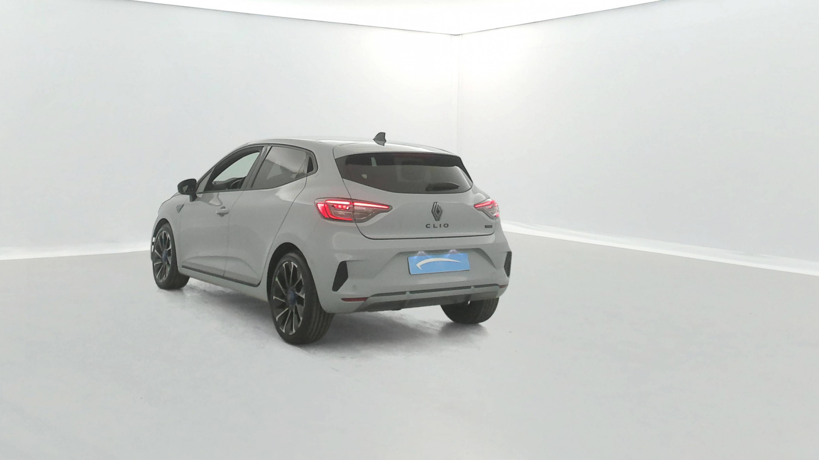 Vente en ligne Renault Clio 5 Clio E-Tech full hybrid 145 au prix de 20 690 €