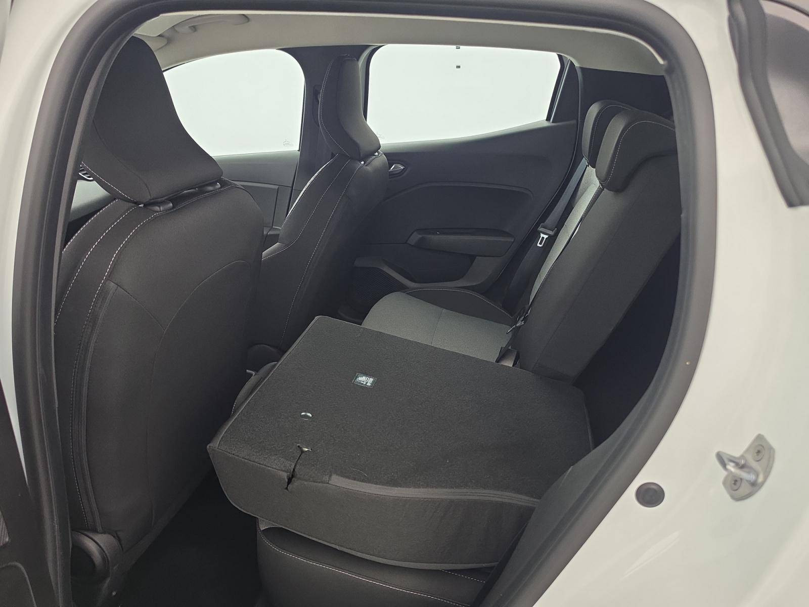 Vente en ligne Renault Clio 5 Clio Blue dCi 100 ch GSR2 au prix de 17 990 €