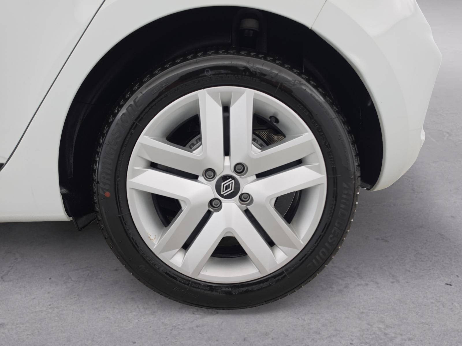 Vente en ligne Renault Clio 5 Clio Blue dCi 100 ch GSR2 au prix de 17 990 €