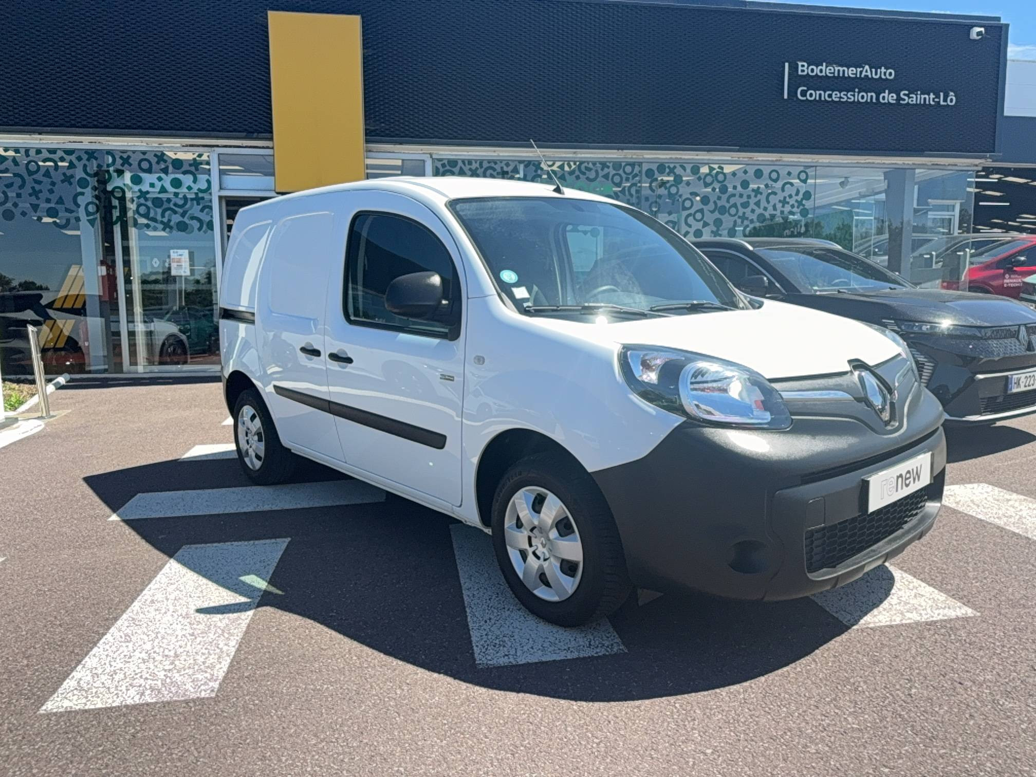 Vente en ligne Renault Kangoo E-Tech KANGOO ELECTRIQUE ACHAT INTEGRAL au prix de 12 990 €