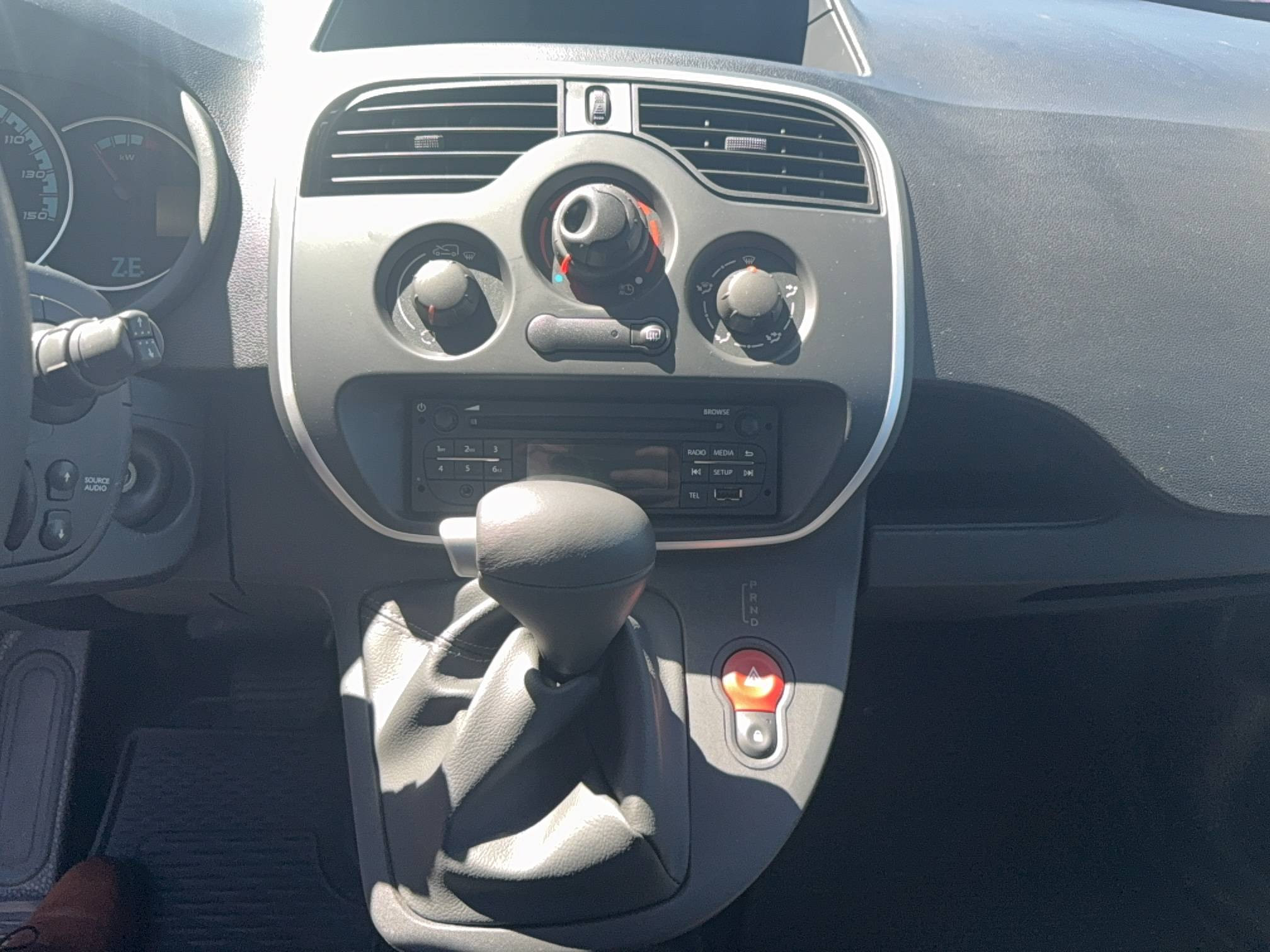 Vente en ligne Renault Kangoo E-Tech KANGOO ELECTRIQUE ACHAT INTEGRAL au prix de 12 990 €