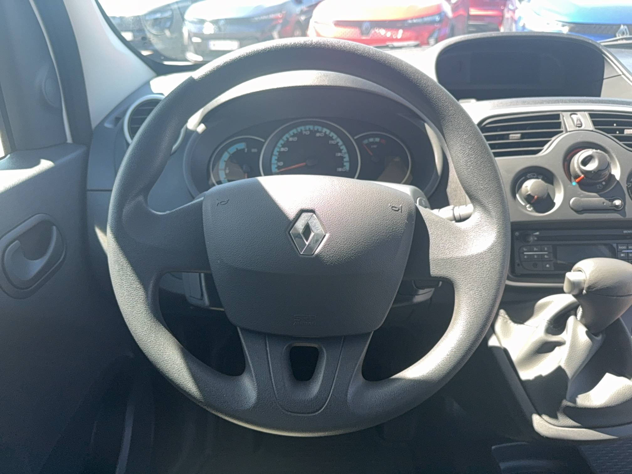 Vente en ligne Renault Kangoo E-Tech KANGOO ELECTRIQUE ACHAT INTEGRAL au prix de 12 990 €