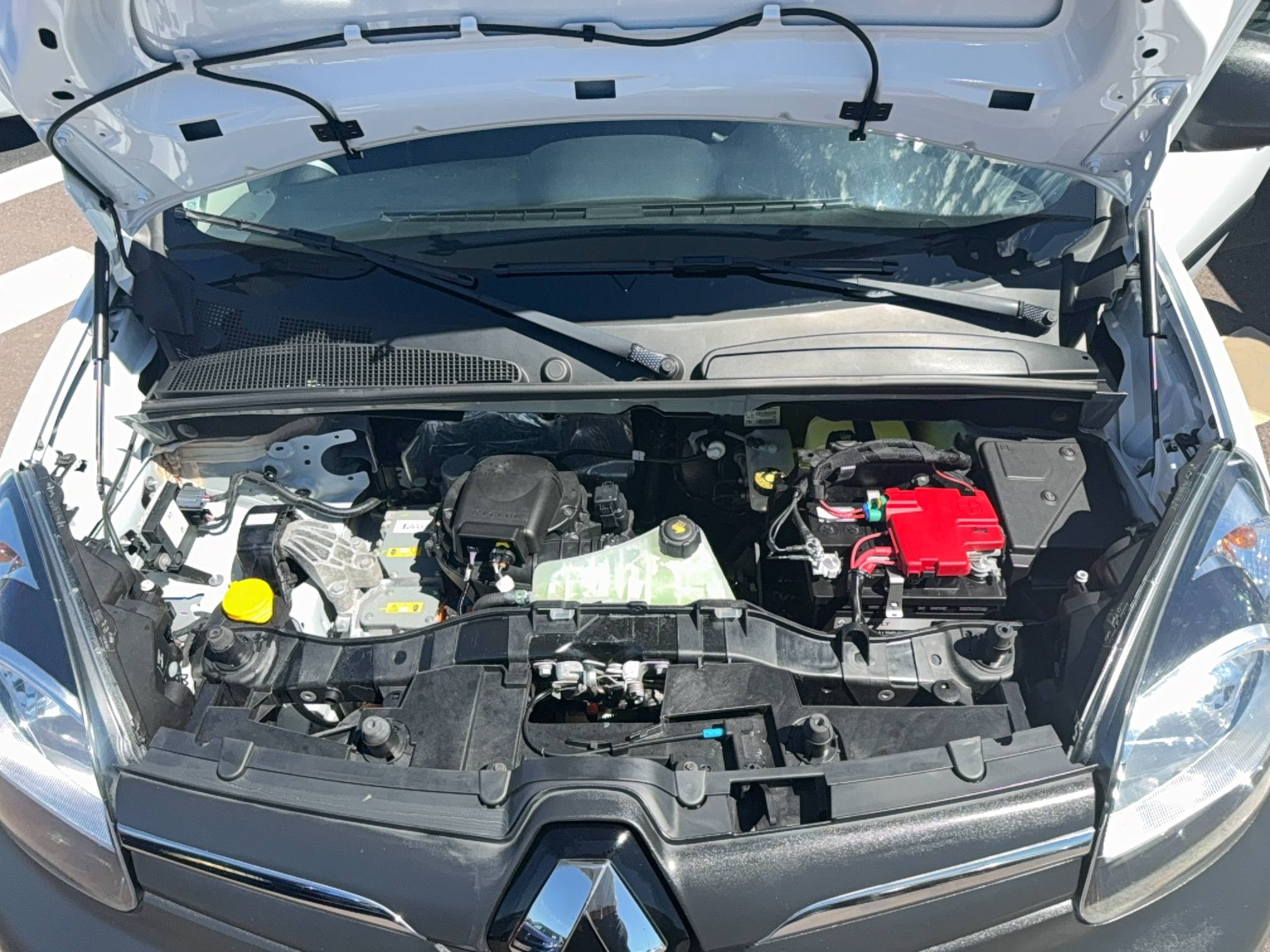 Vente en ligne Renault Kangoo E-Tech KANGOO ELECTRIQUE ACHAT INTEGRAL au prix de 12 990 €