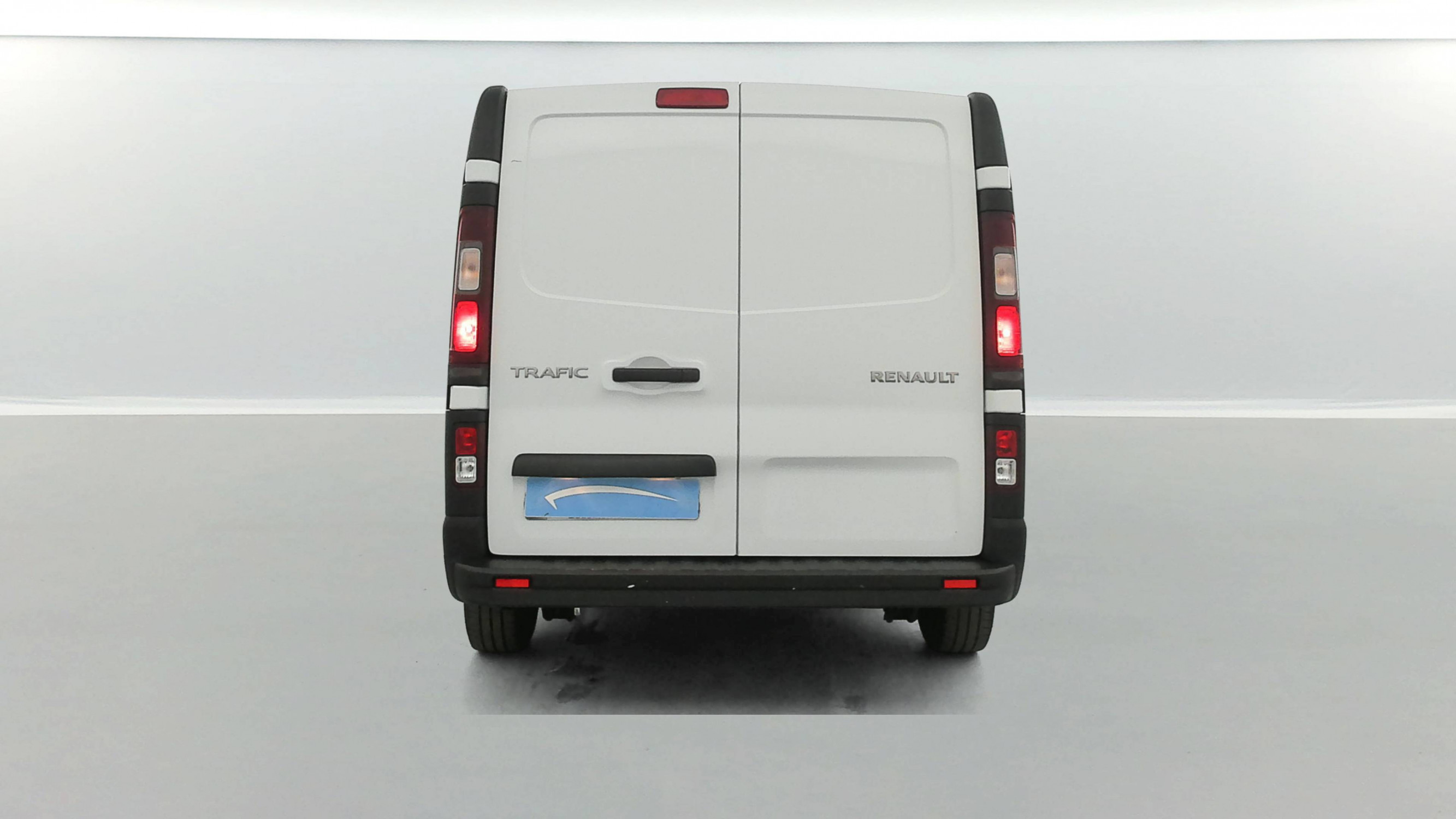 Vente en ligne Renault Trafic 3 Fourgon TRAFIC FG BLUE DCI 130 L1H1 3T GSR2 au prix de 22 490 €
