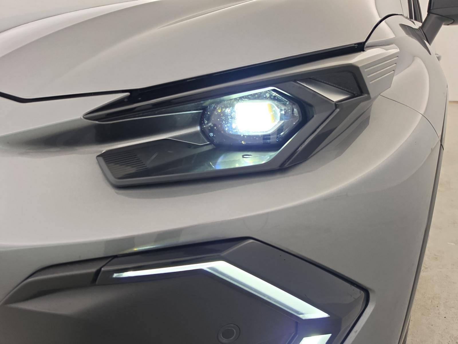 Vente en ligne Renault Clio 6 Clio TCe 115 ch EDC au prix de 24 690 €