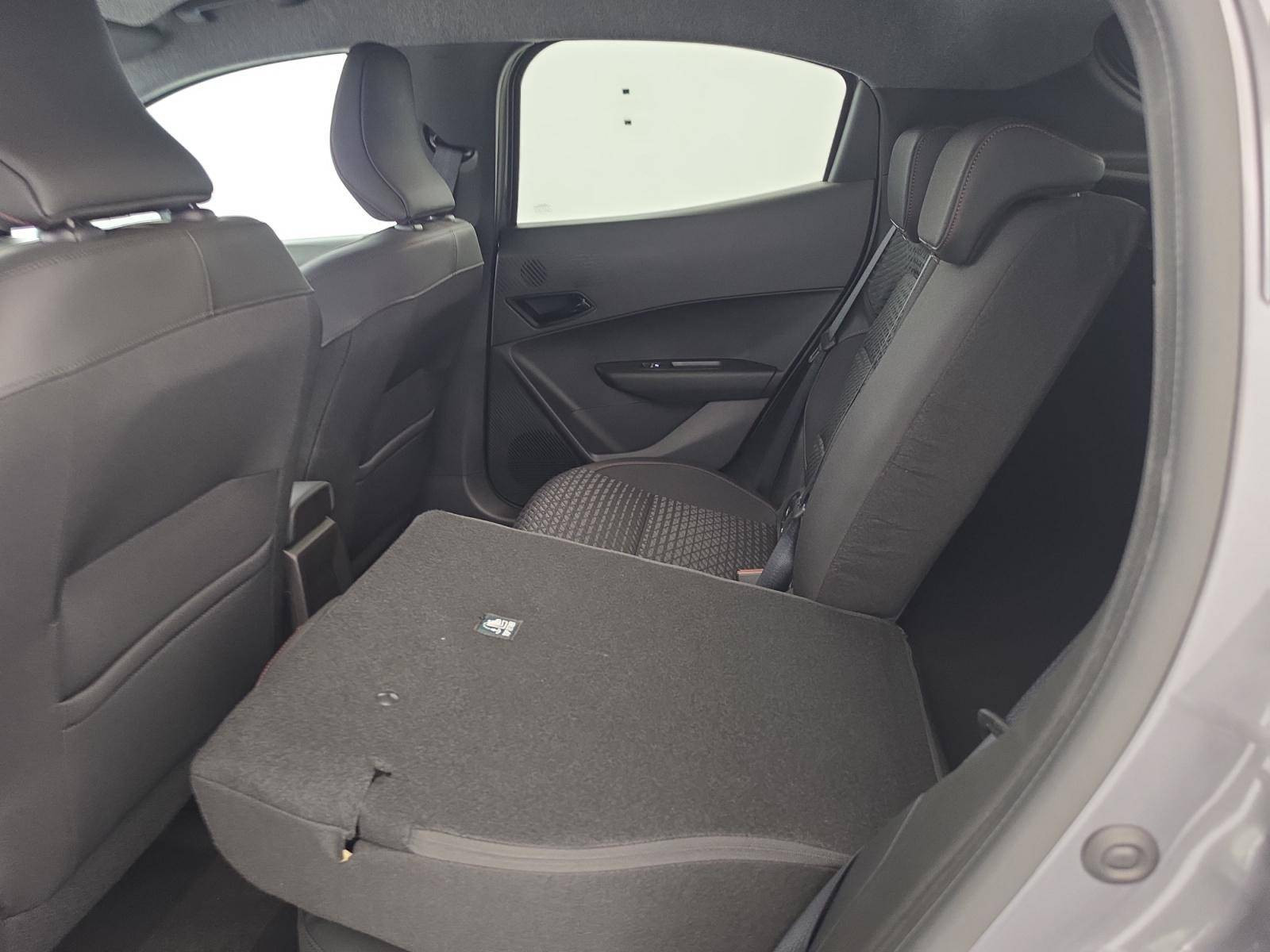 Vente en ligne Renault Clio 6 Clio TCe 115 ch EDC au prix de 24 690 €