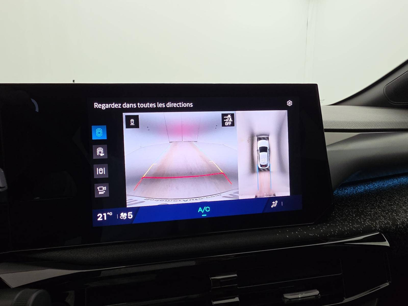 Vente en ligne Renault Clio 6 Clio TCe 115 ch EDC au prix de 24 690 €
