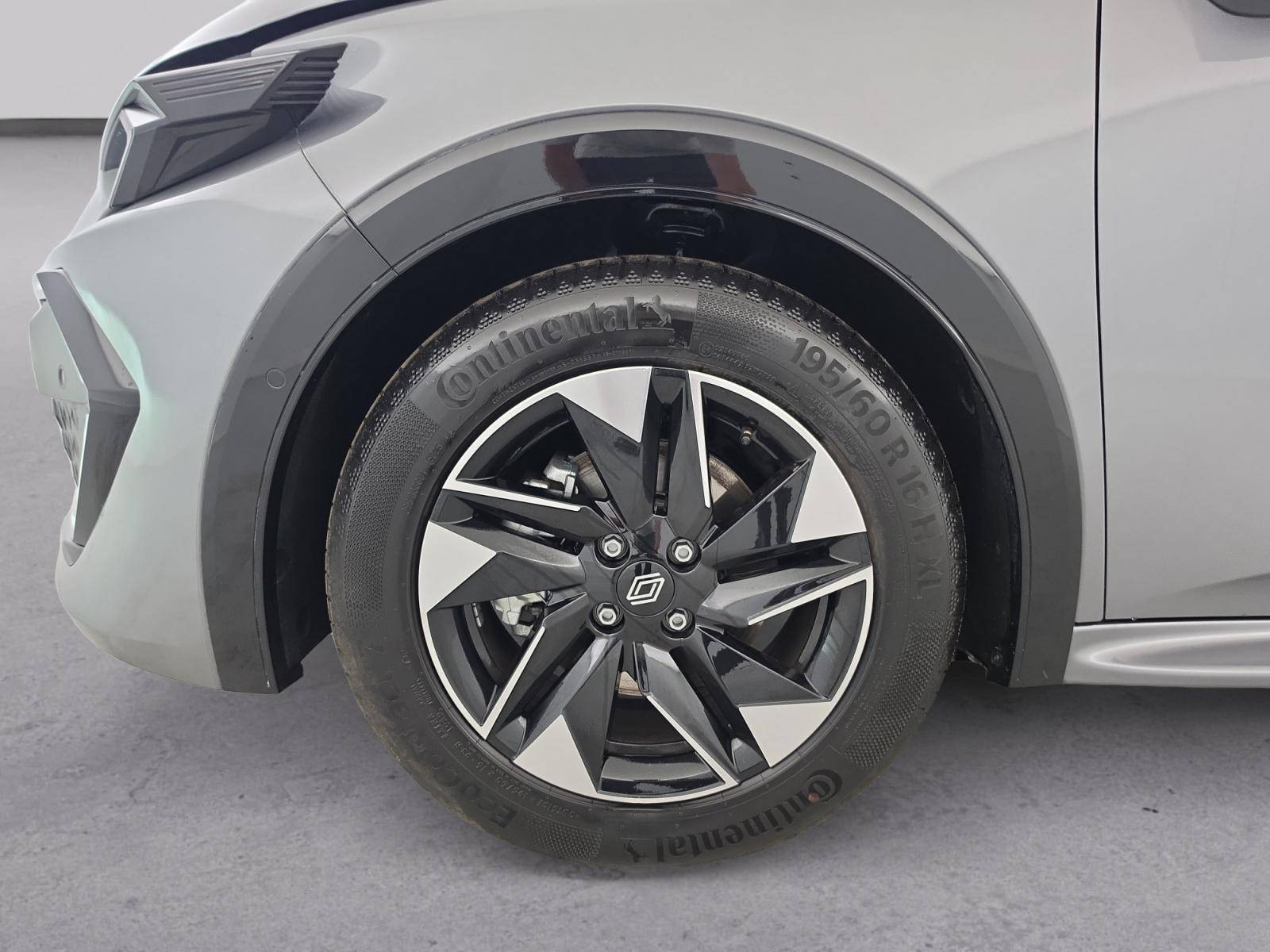 Vente en ligne Renault Clio 6 Clio TCe 115 ch EDC au prix de 24 690 €