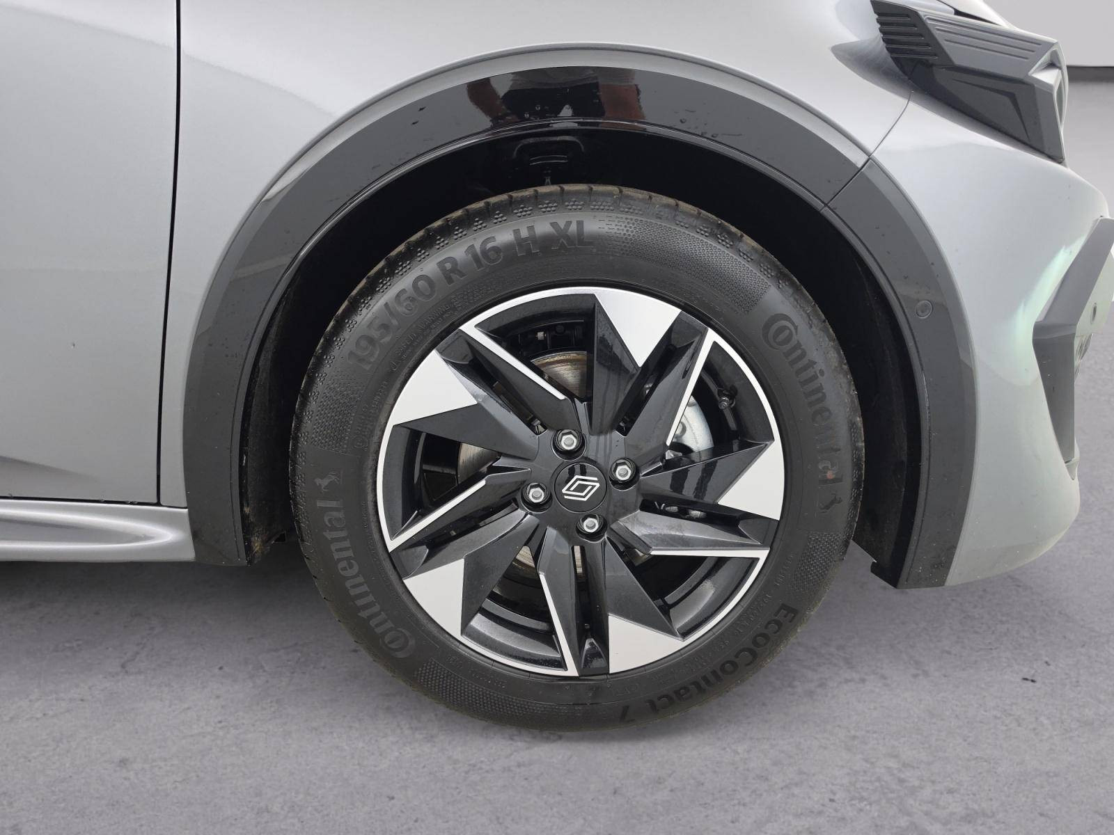 Vente en ligne Renault Clio 6 Clio TCe 115 ch EDC au prix de 24 690 €
