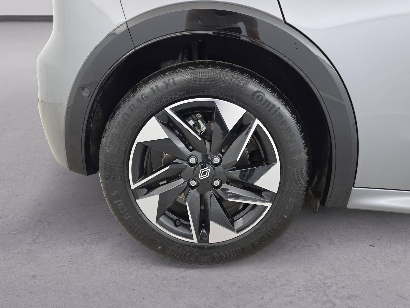 Vente en ligne Renault Clio 6 Clio TCe 115 ch EDC au prix de 24 690 €