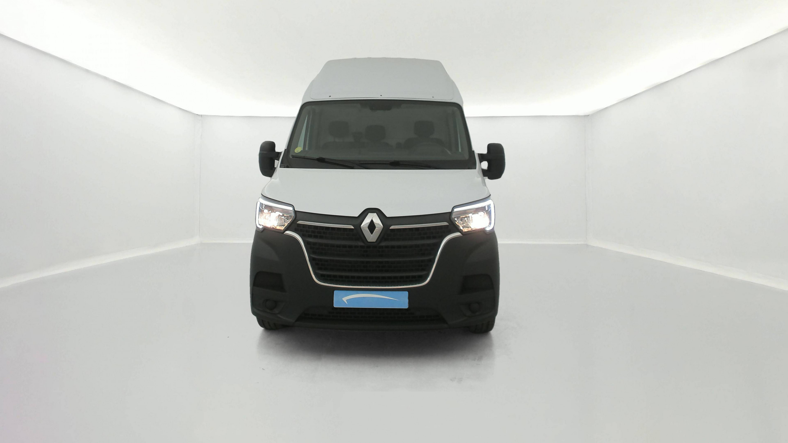 Vente en ligne Renault Master Fourgon MASTER FGN TRAC F3500 L3H3 BLUE DCI 135 au prix de 26 490 €