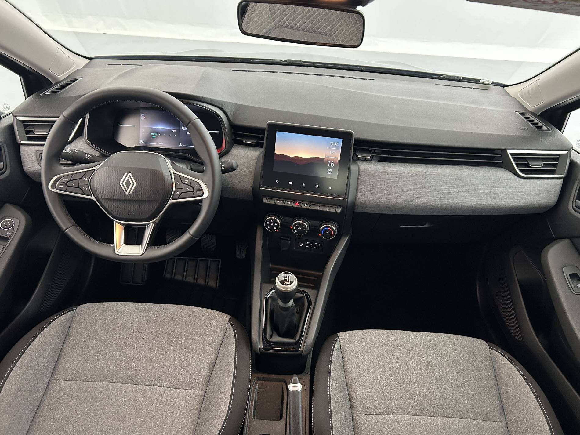 Vente en ligne Renault Clio 5 Clio Blue dCi 100 ch GSR2 au prix de 18 390 €