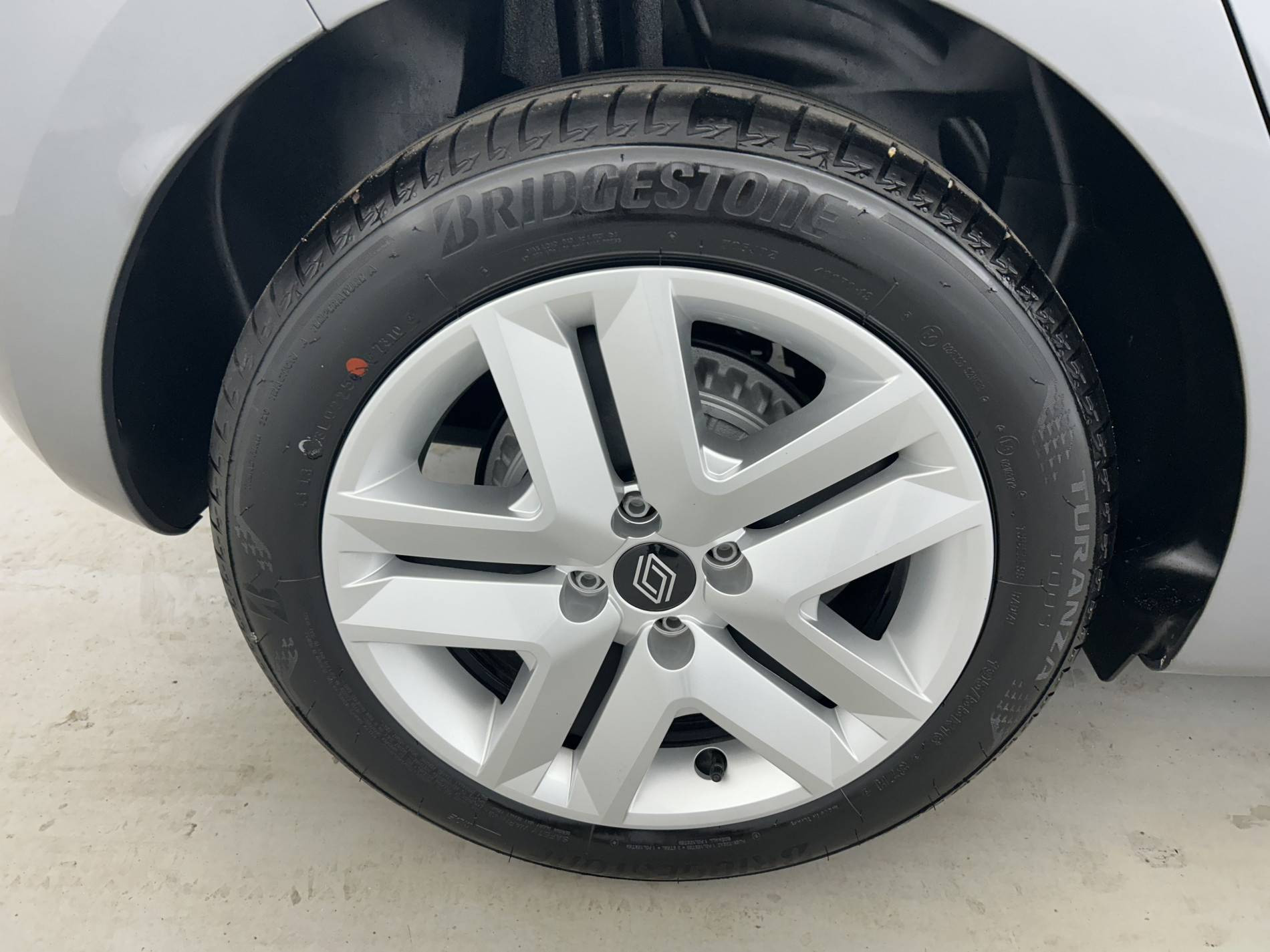 Vente en ligne Renault Clio 5 Clio Blue dCi 100 ch GSR2 au prix de 18 390 €