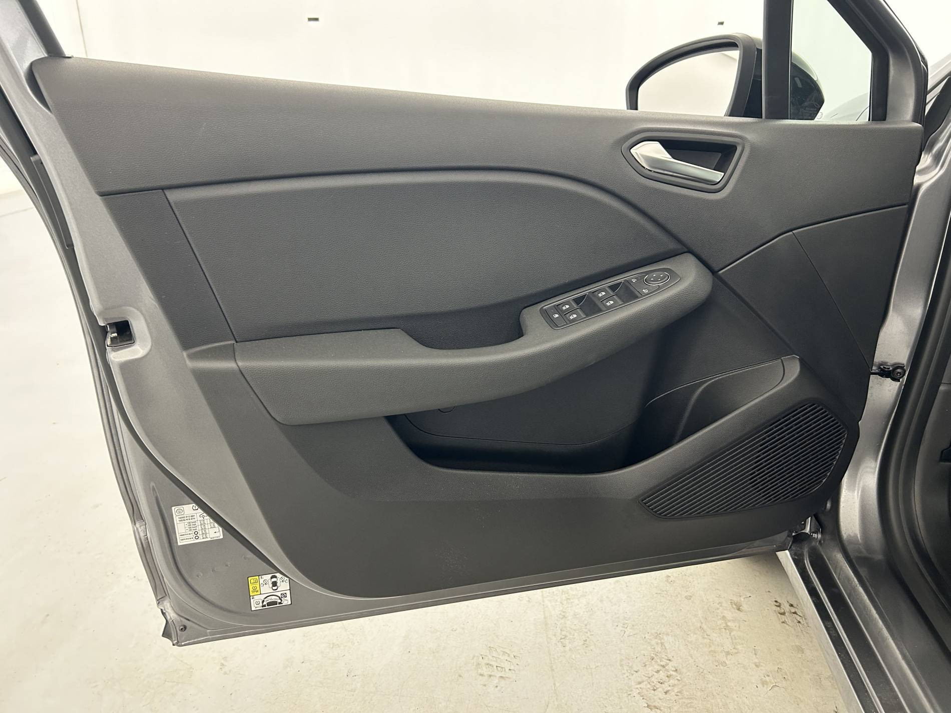 Vente en ligne Renault Clio 5 Clio Blue dCi 100 ch GSR2 au prix de 18 390 €