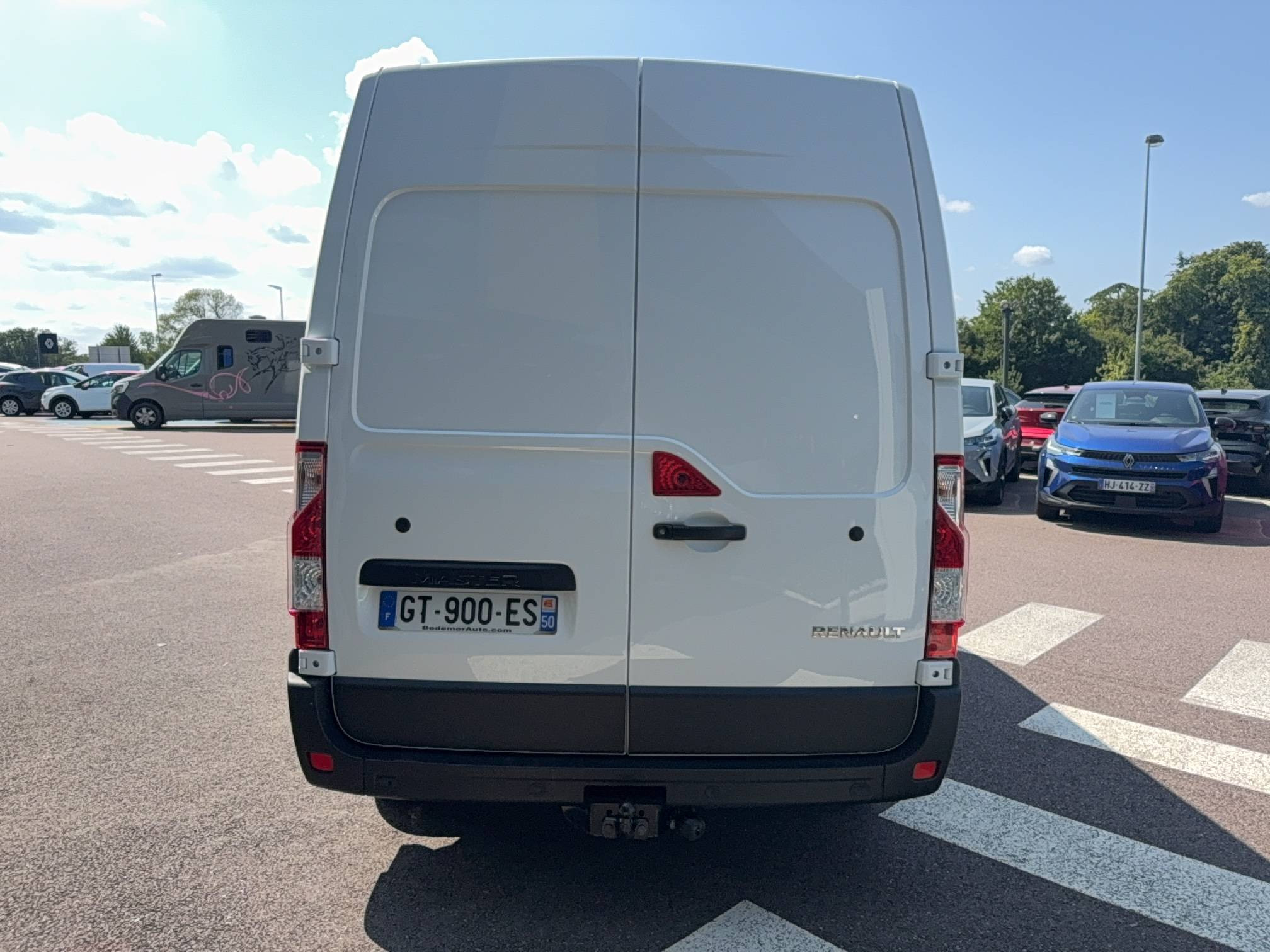 Vente en ligne Renault Master Fourgon MASTER FGN TRAC F3500 L2H2 BLUE DCI 135 au prix de 25 990 €