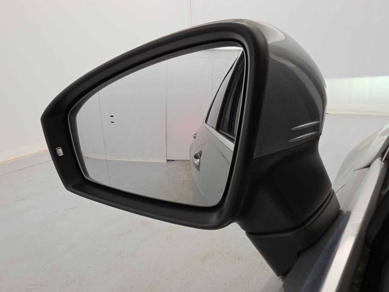Vente en ligne Volkswagen Tiguan  2.0 TDI 150 DSG7 au prix de 22 690 €