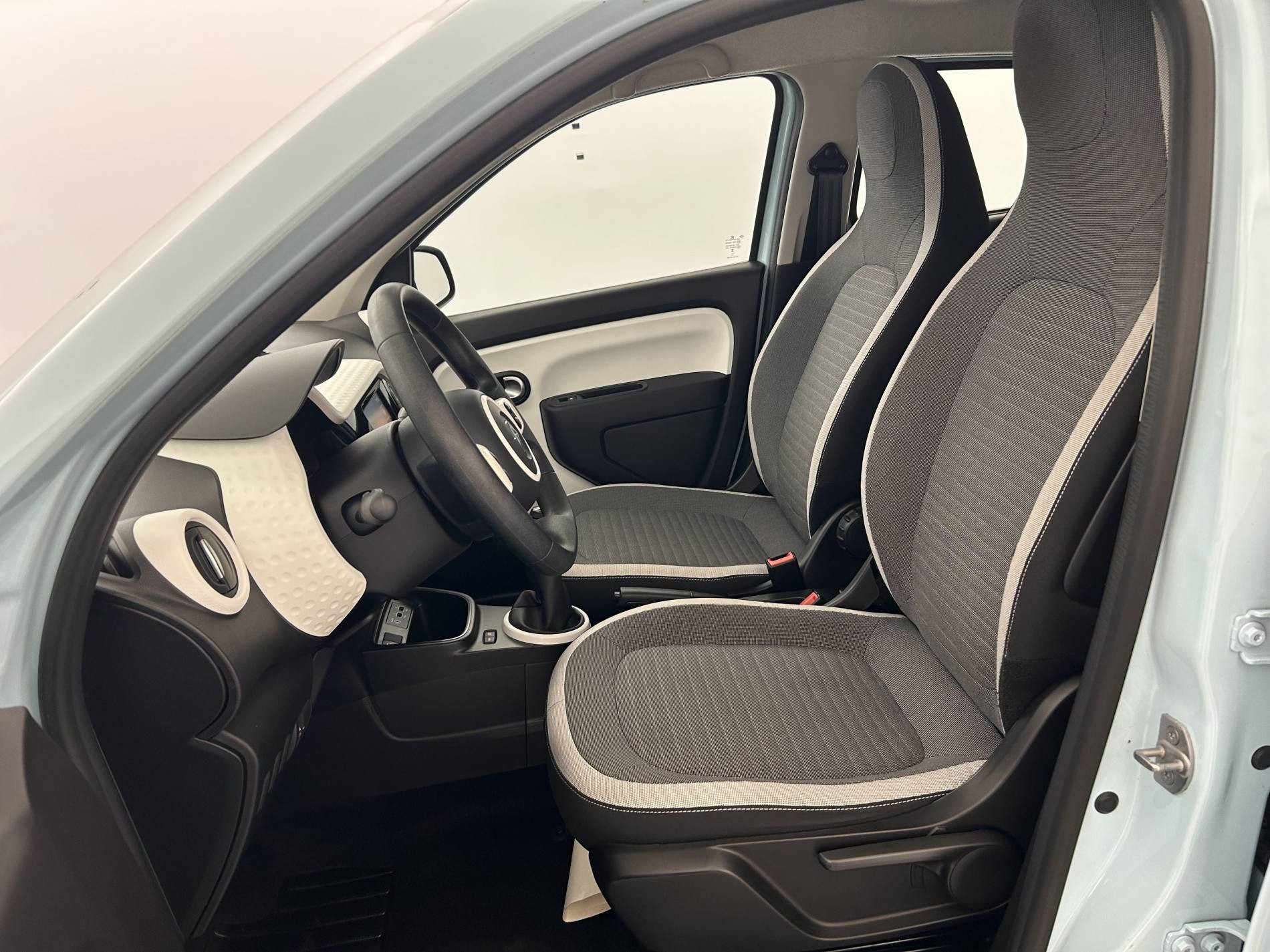 Vente en ligne Renault Twingo 3  SCe 65 au prix de 10 435 €