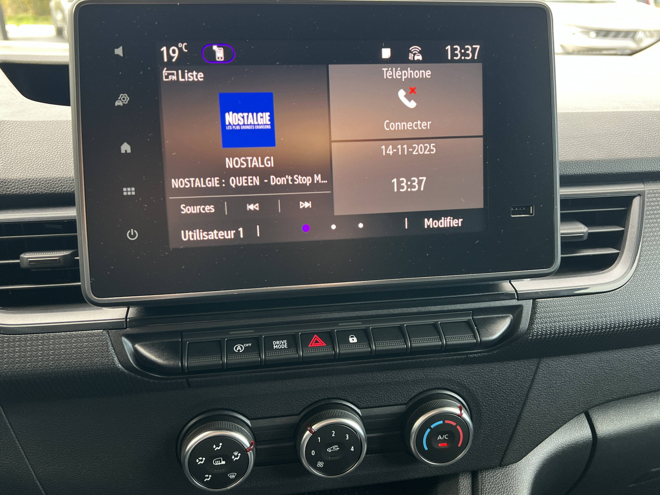 Vente en ligne Renault Kangoo  Blue dCi 95 auto au prix de 32 000 €