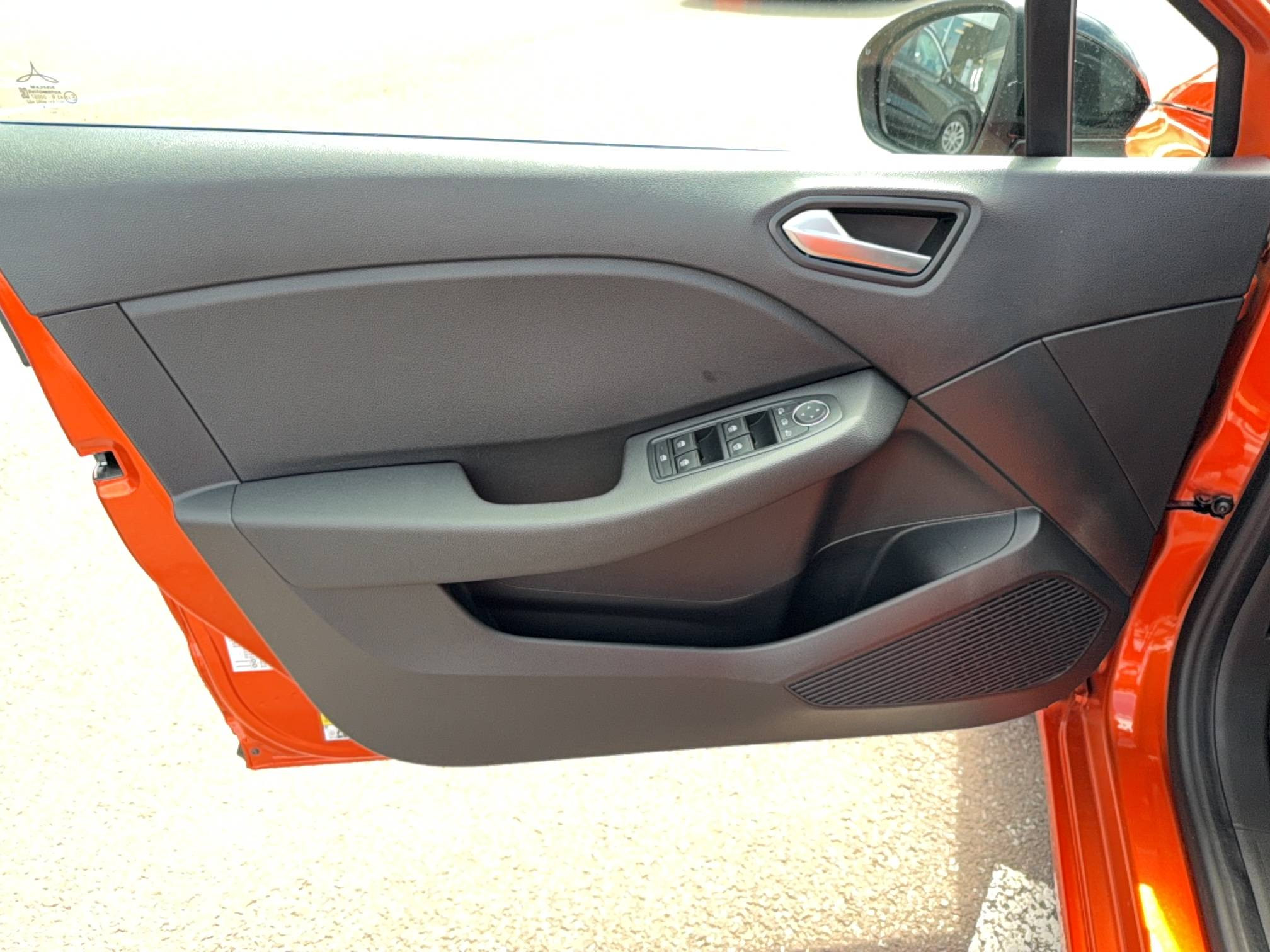 Vente en ligne Renault Clio 5 Clio TCe 100 GPL au prix de 15 470 €