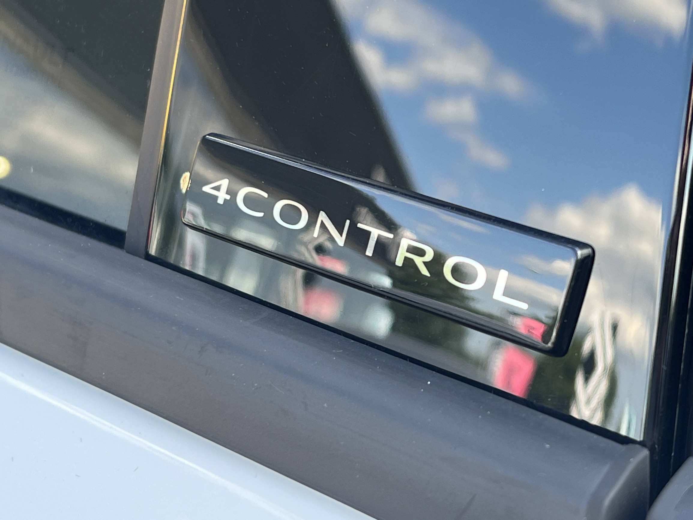Vente en ligne Renault Rafale  hyper hybrid E-Tech 300 ch 4x4 au prix de 54 990 €