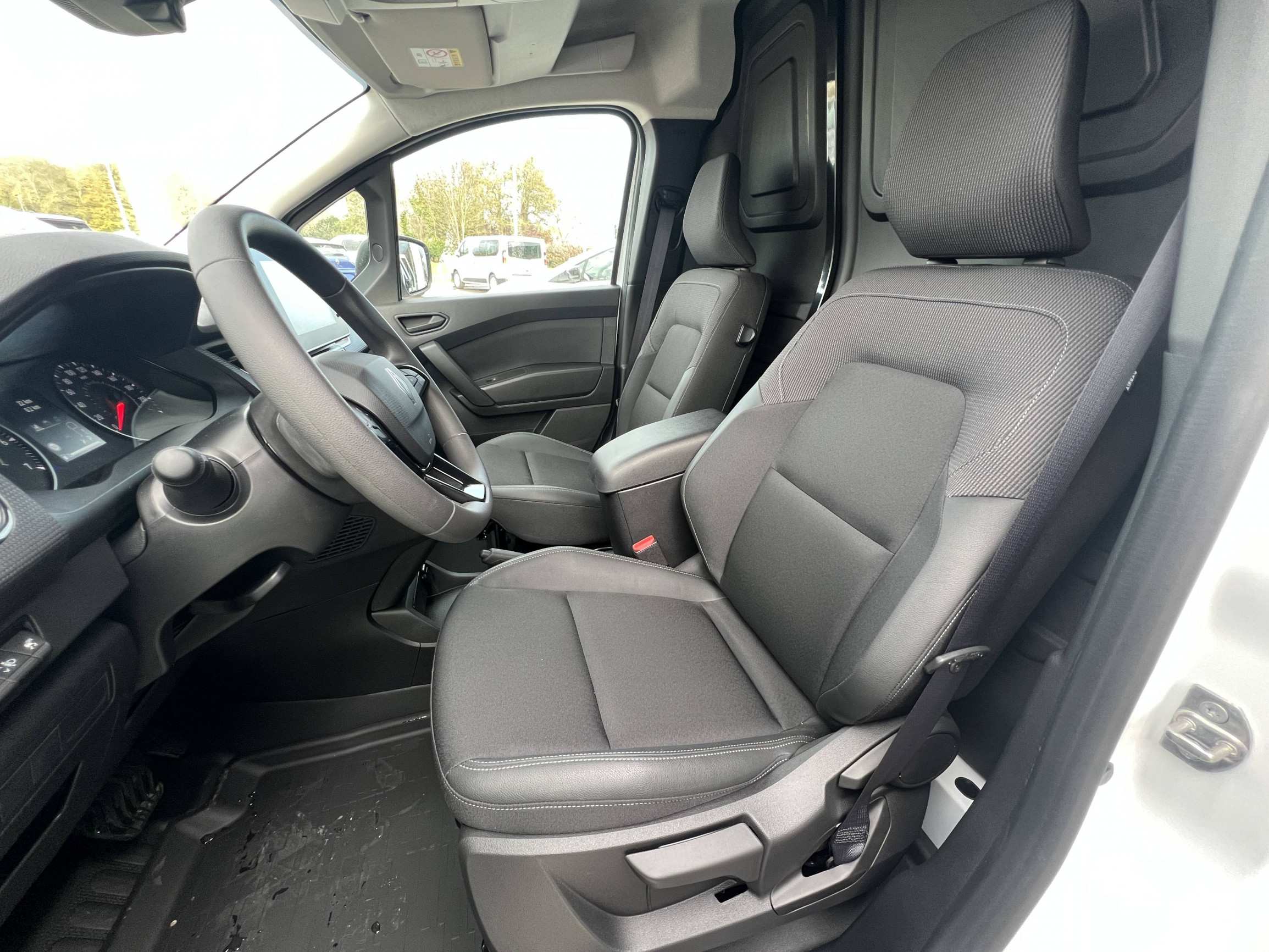 Vente en ligne Renault Kangoo  Blue dCi 95 auto au prix de 32 000 €