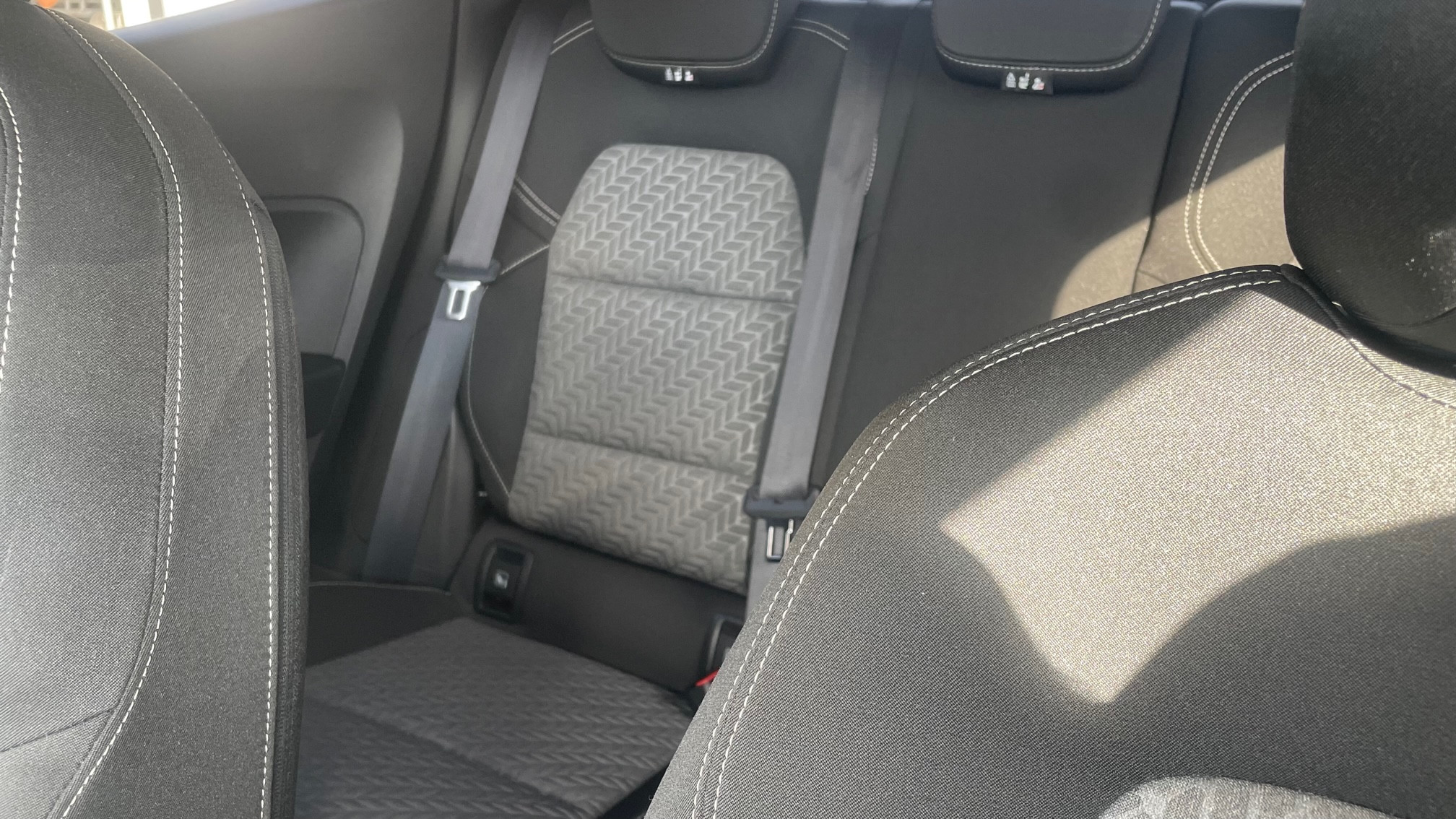 Vente en ligne Renault Clio 5 Clio Blue dCi 100 au prix de 14 990 €
