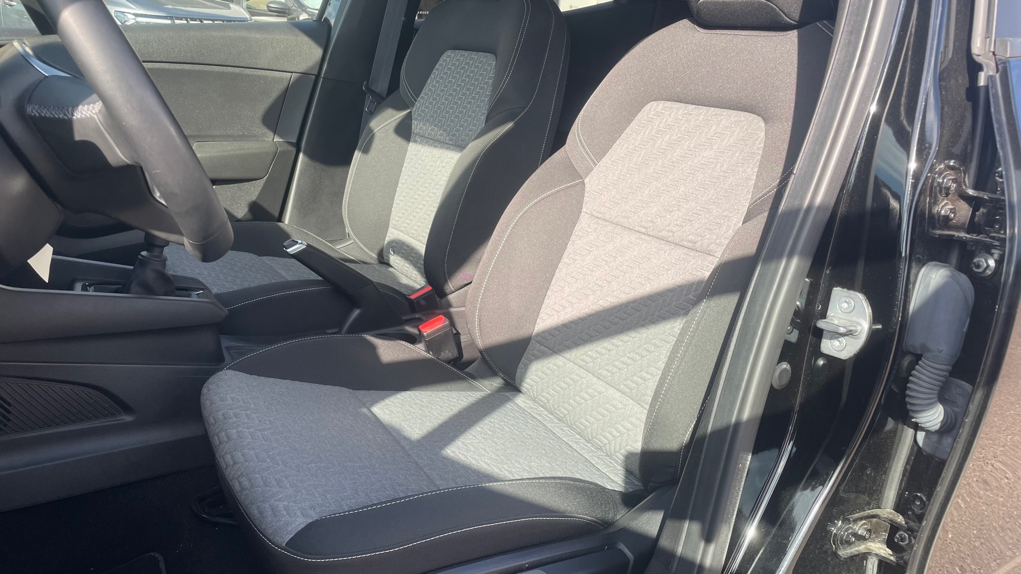 Vente en ligne Renault Clio 5 Clio Blue dCi 100 au prix de 14 990 €