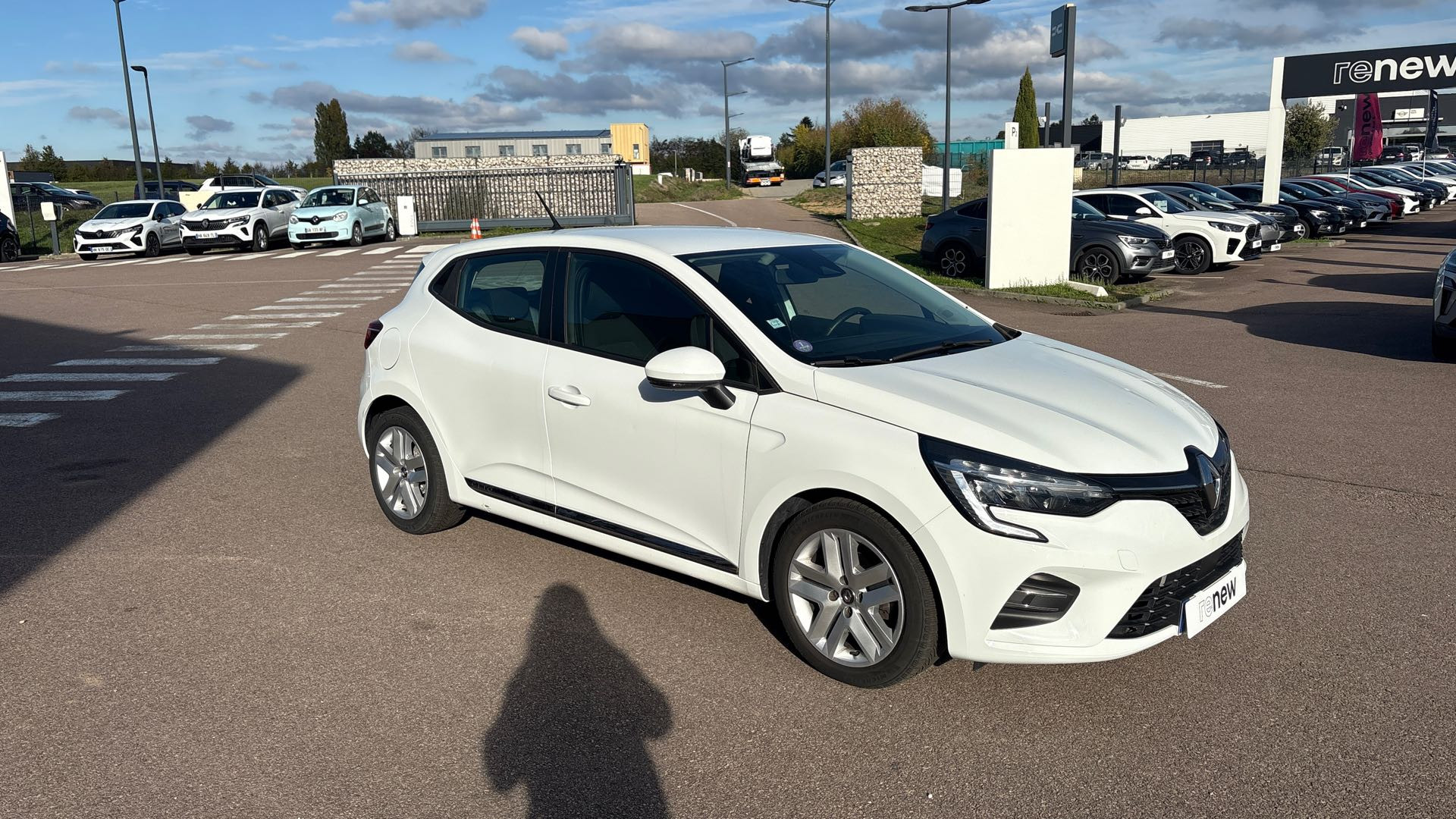 Vente en ligne Renault Clio 5 Clio TCe 90 - 21N au prix de 12 790 €