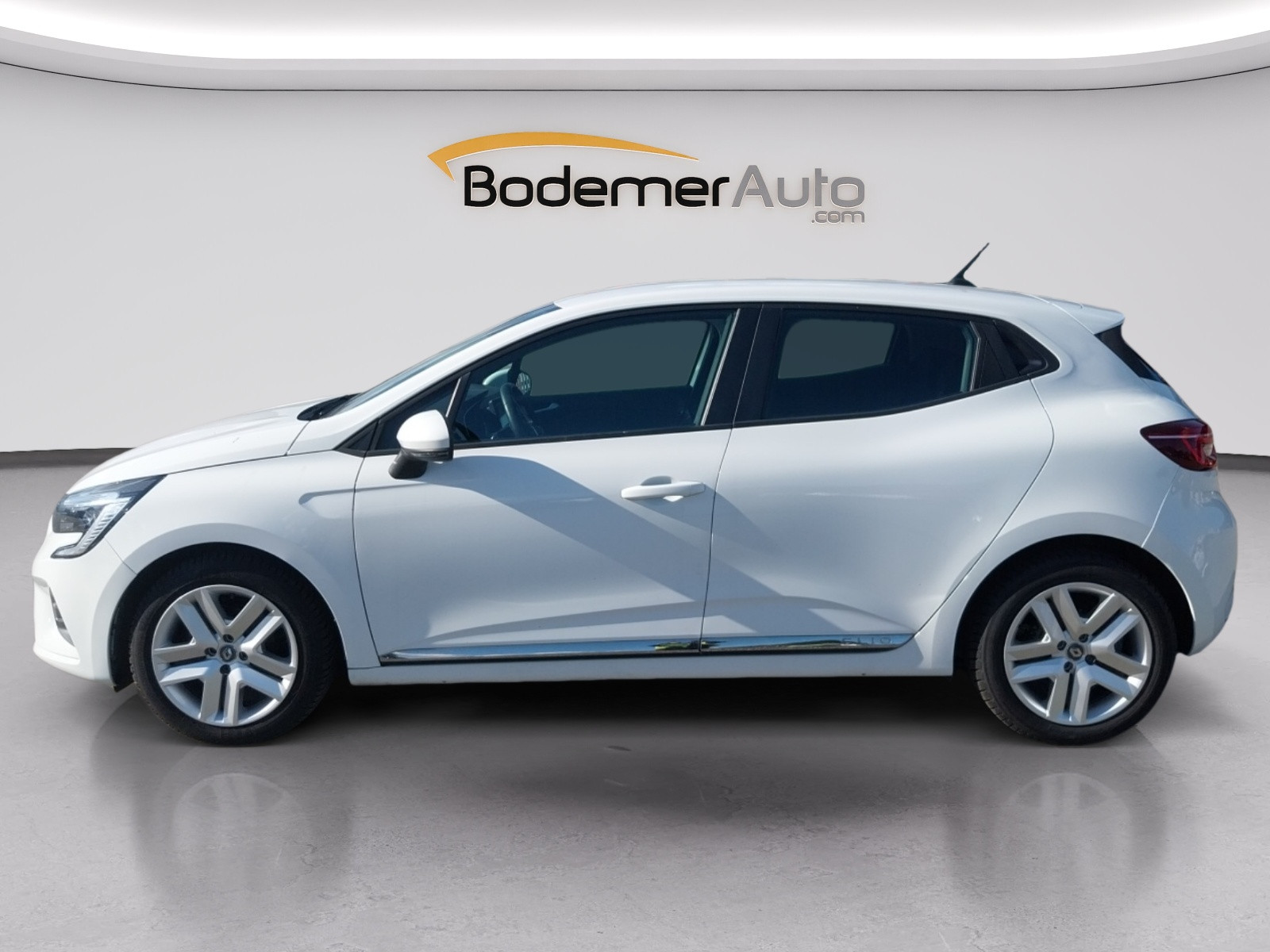 Vente en ligne Renault Clio 5 Clio TCe 90 X-Tronic - 21 au prix de 14 490 €