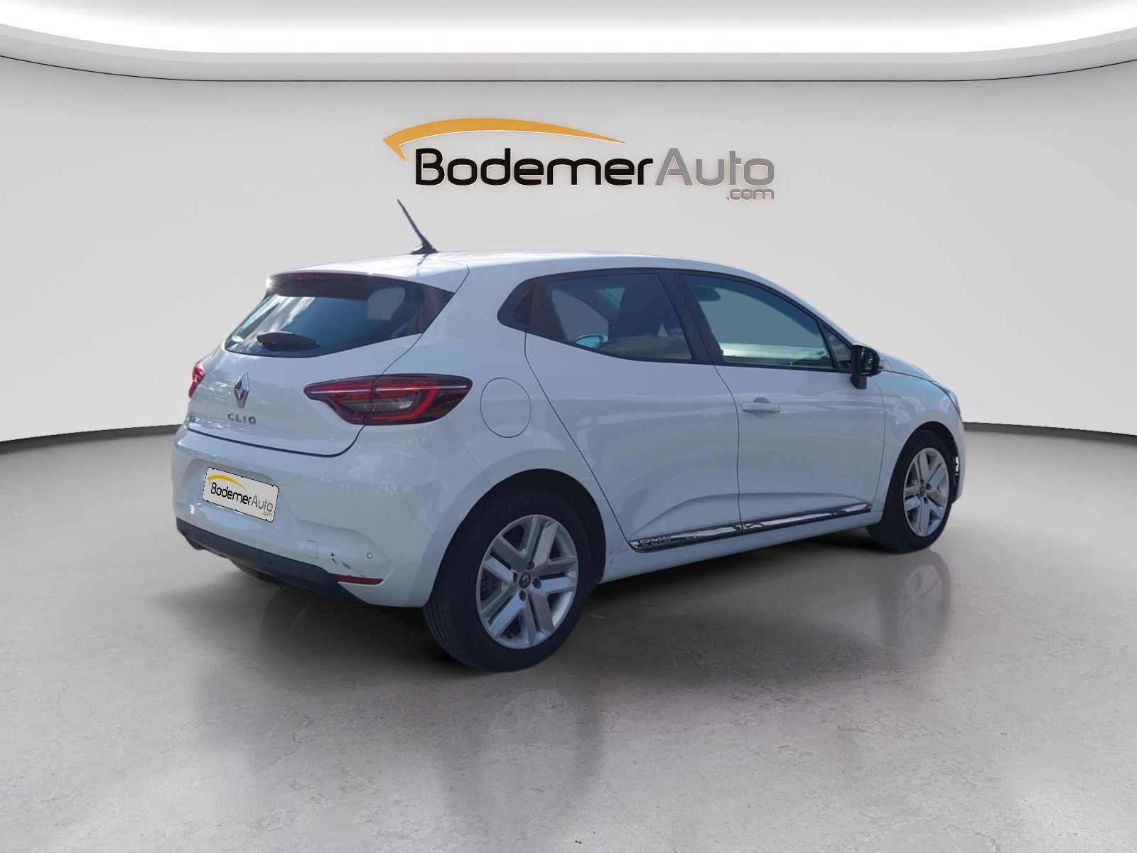 Vente en ligne Renault Clio 5 Clio TCe 90 - 21N au prix de 13 690 €