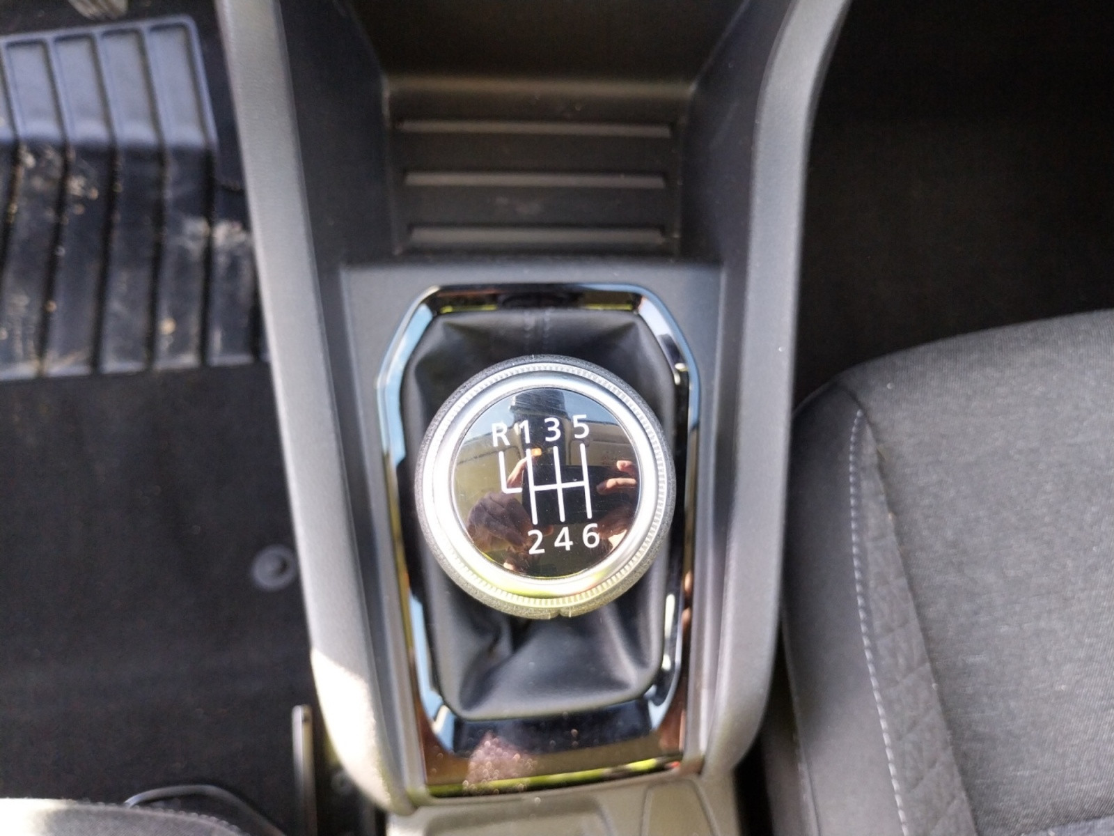 Vente en ligne Renault Clio 5 Clio TCe 90 - 21N au prix de 13 690 €