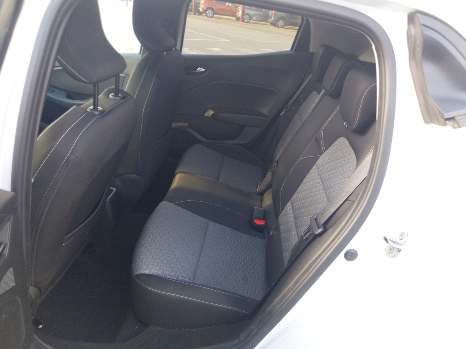 Vente en ligne Renault Clio 5 Clio Blue dCi 100 au prix de 13 490 €