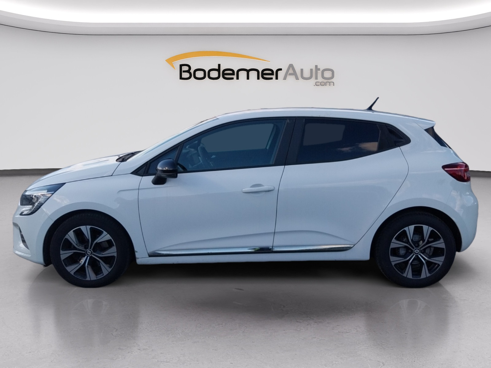 Vente en ligne Renault Clio 5 Clio Blue dCi 100 au prix de 13 490 €
