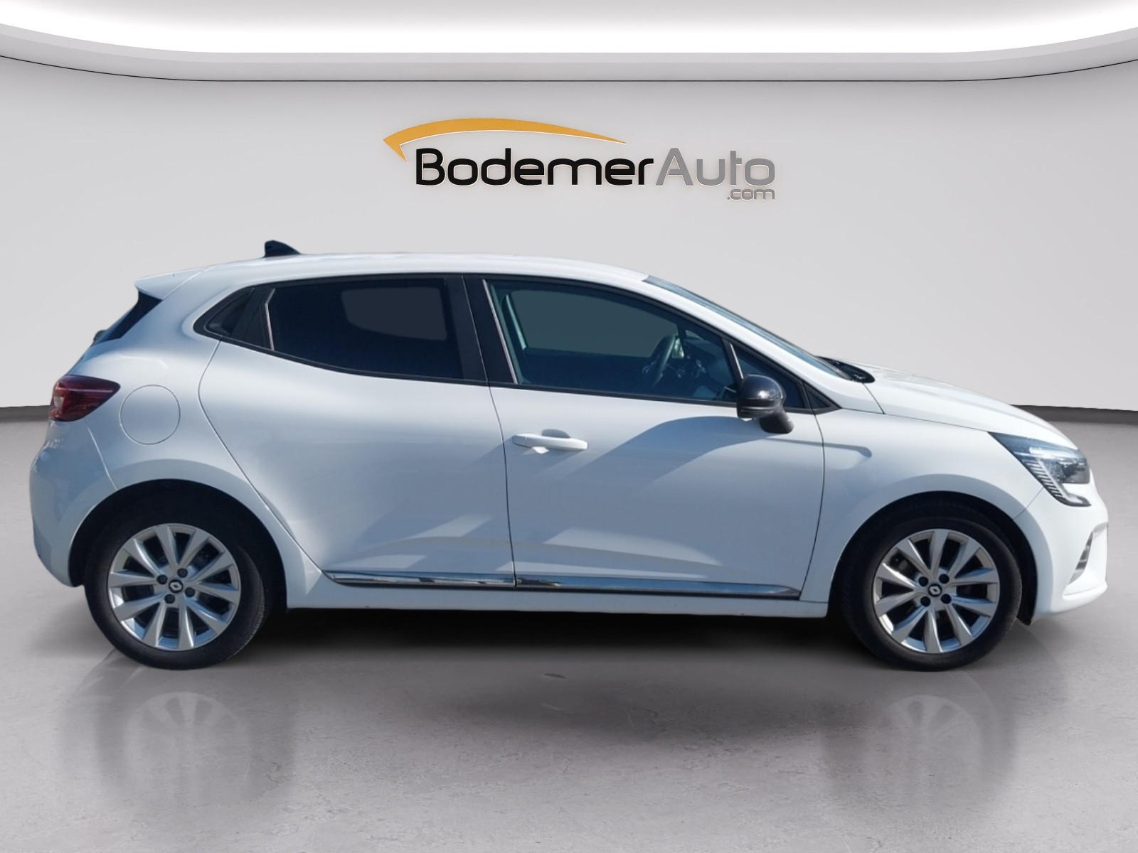 Vente en ligne Renault Clio 5 Clio TCe 90 au prix de 13 690 €