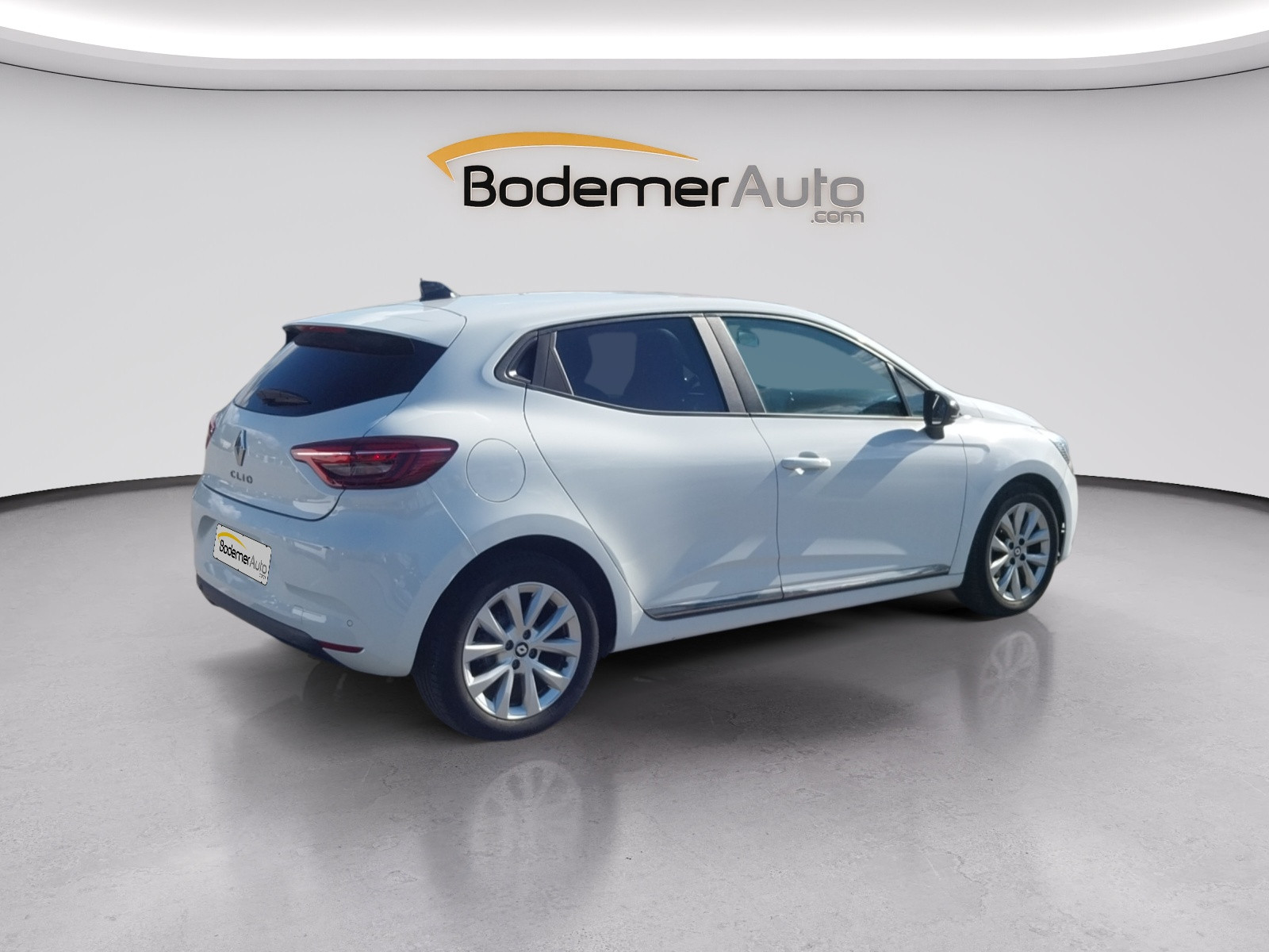 Vente en ligne Renault Clio 5 Clio TCe 90 au prix de 13 690 €