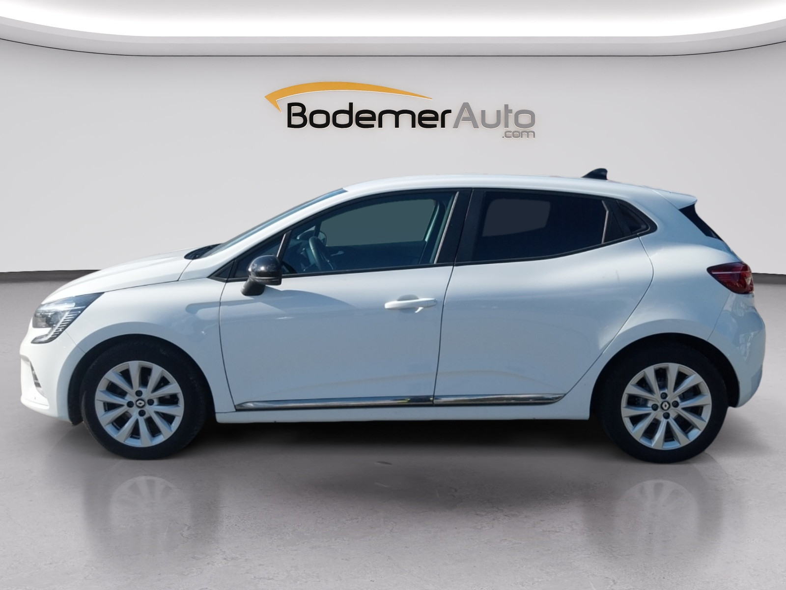 Vente en ligne Renault Clio 5 Clio TCe 90 au prix de 13 690 €