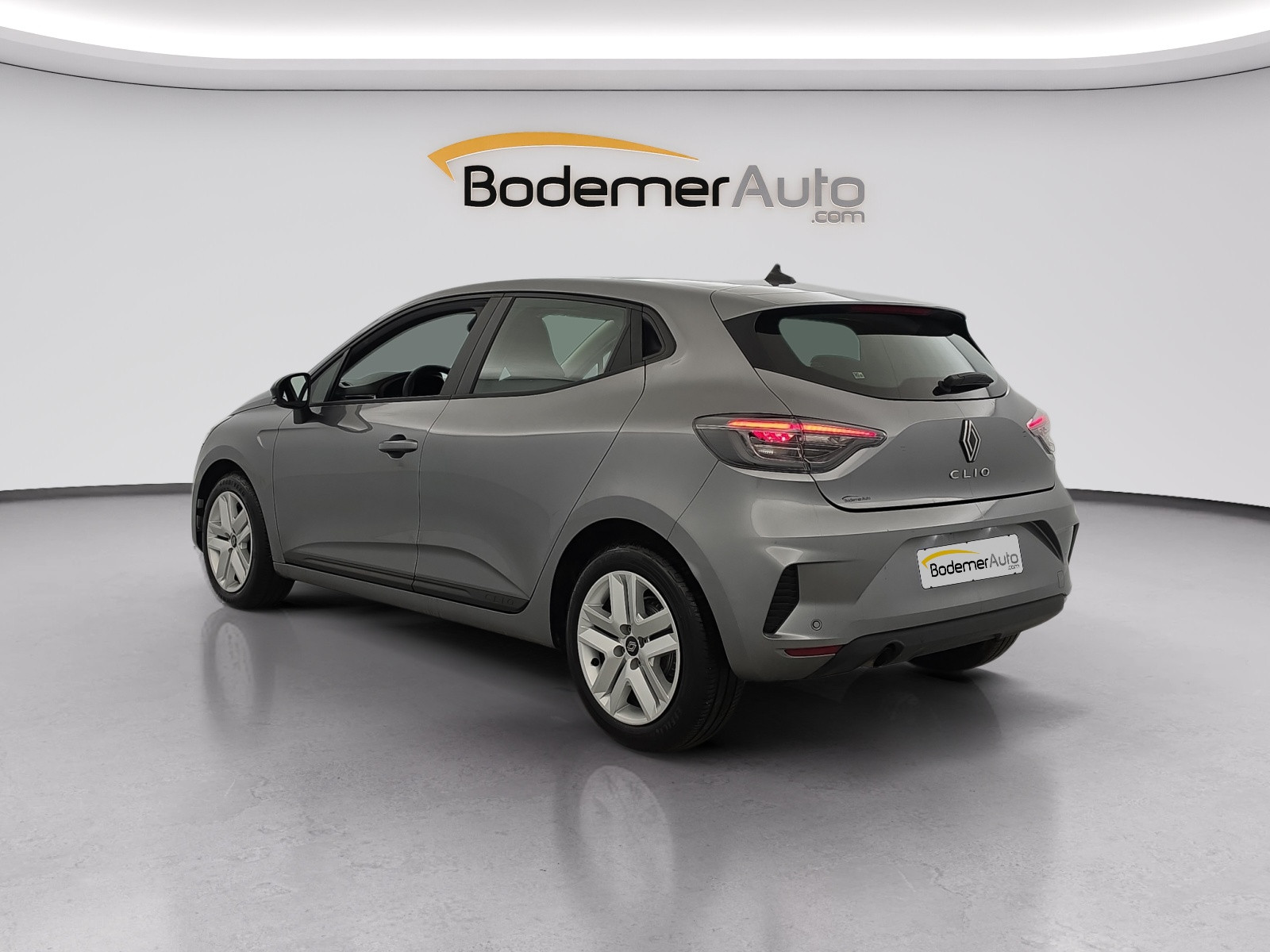 Vente en ligne Renault Clio 5 Clio Blue dCi 100 ch GSR2 au prix de 17 490 €