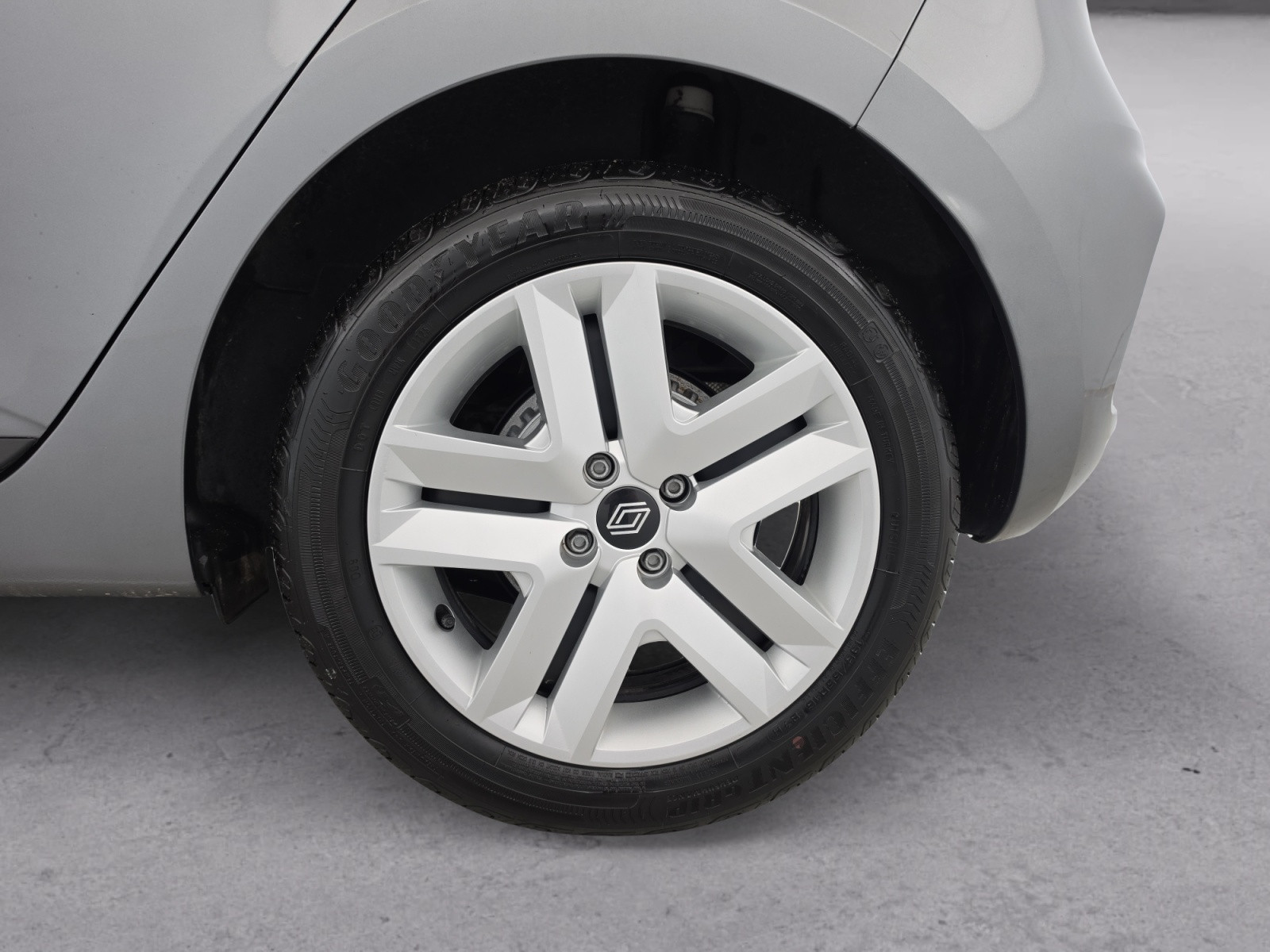 Vente en ligne Renault Clio 5 Clio Blue dCi 100 ch GSR2 au prix de 17 490 €