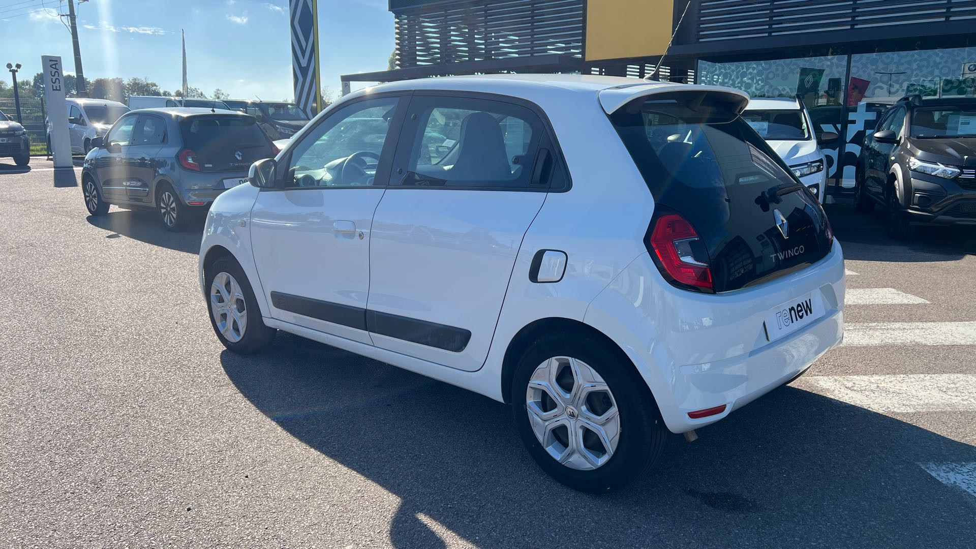 Vente en ligne Renault Twingo 3  SCe 65 - 21 au prix de 11 990 €