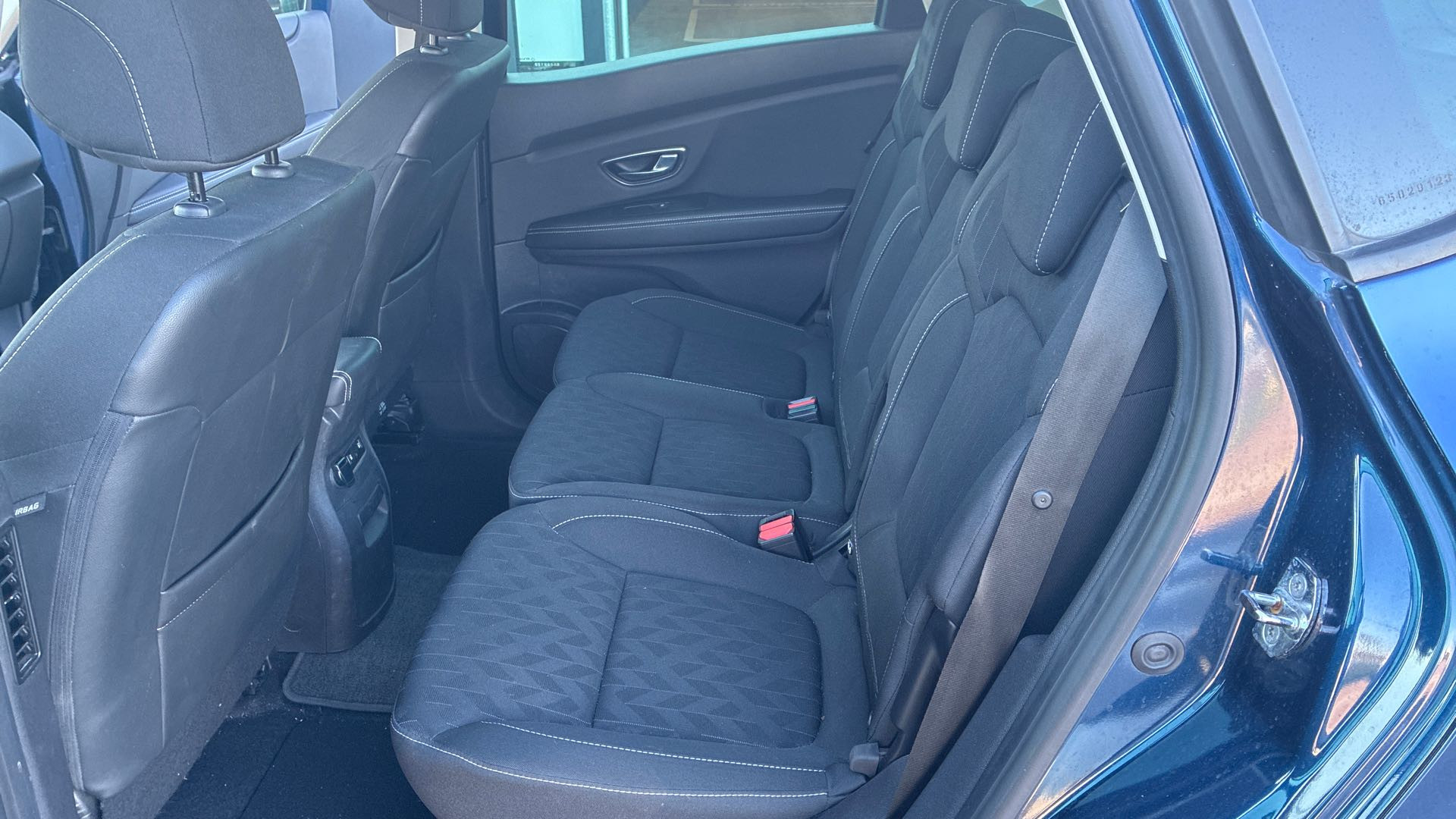 Vente en ligne Renault Scenic 4 Scenic Blue dCi 120 EDC au prix de 14 590 €