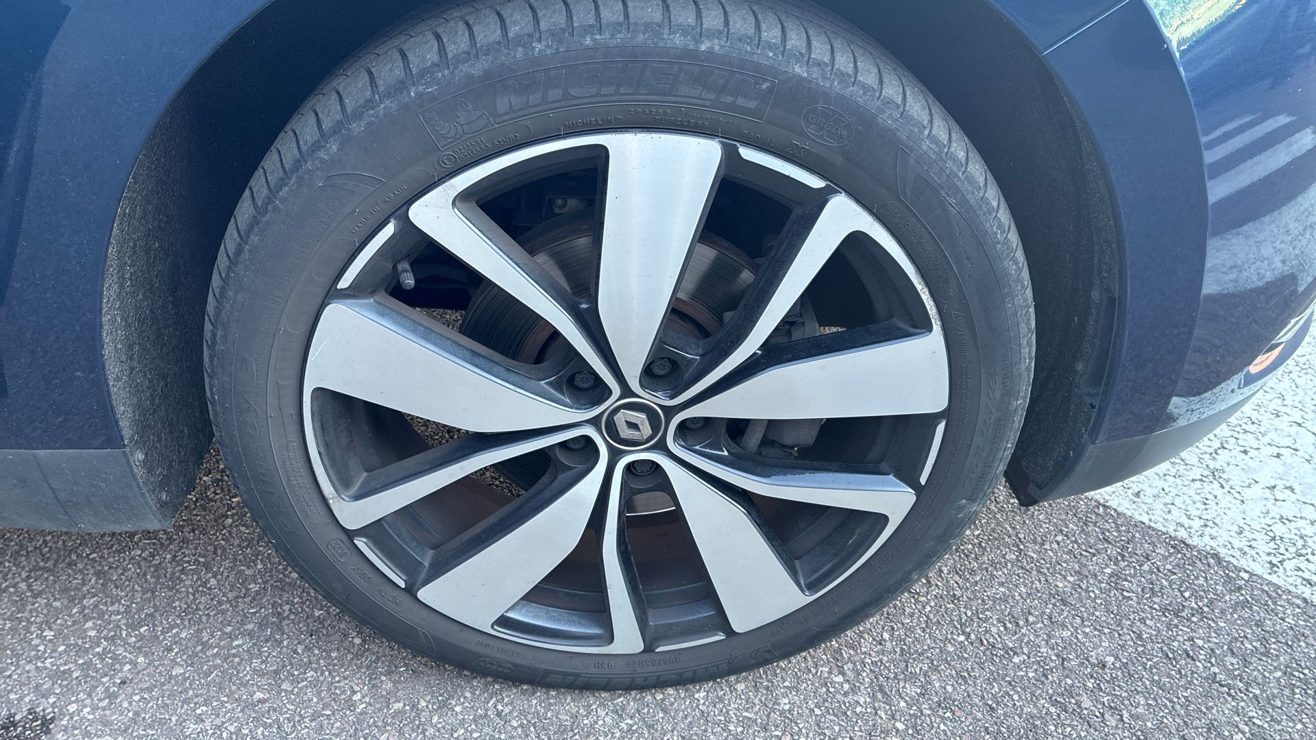 Vente en ligne Renault Scenic 4 Scenic Blue dCi 120 EDC au prix de 14 590 €