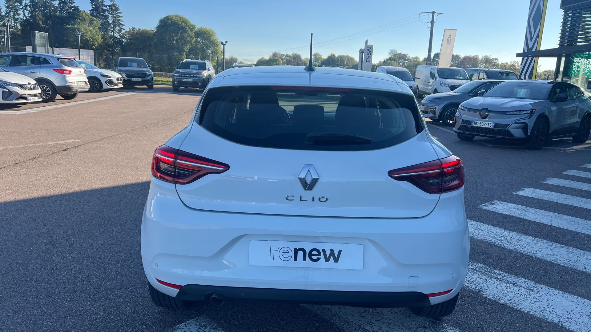 Vente en ligne Renault Clio 5 Clio TCe 90 - 21N au prix de 13 290 €