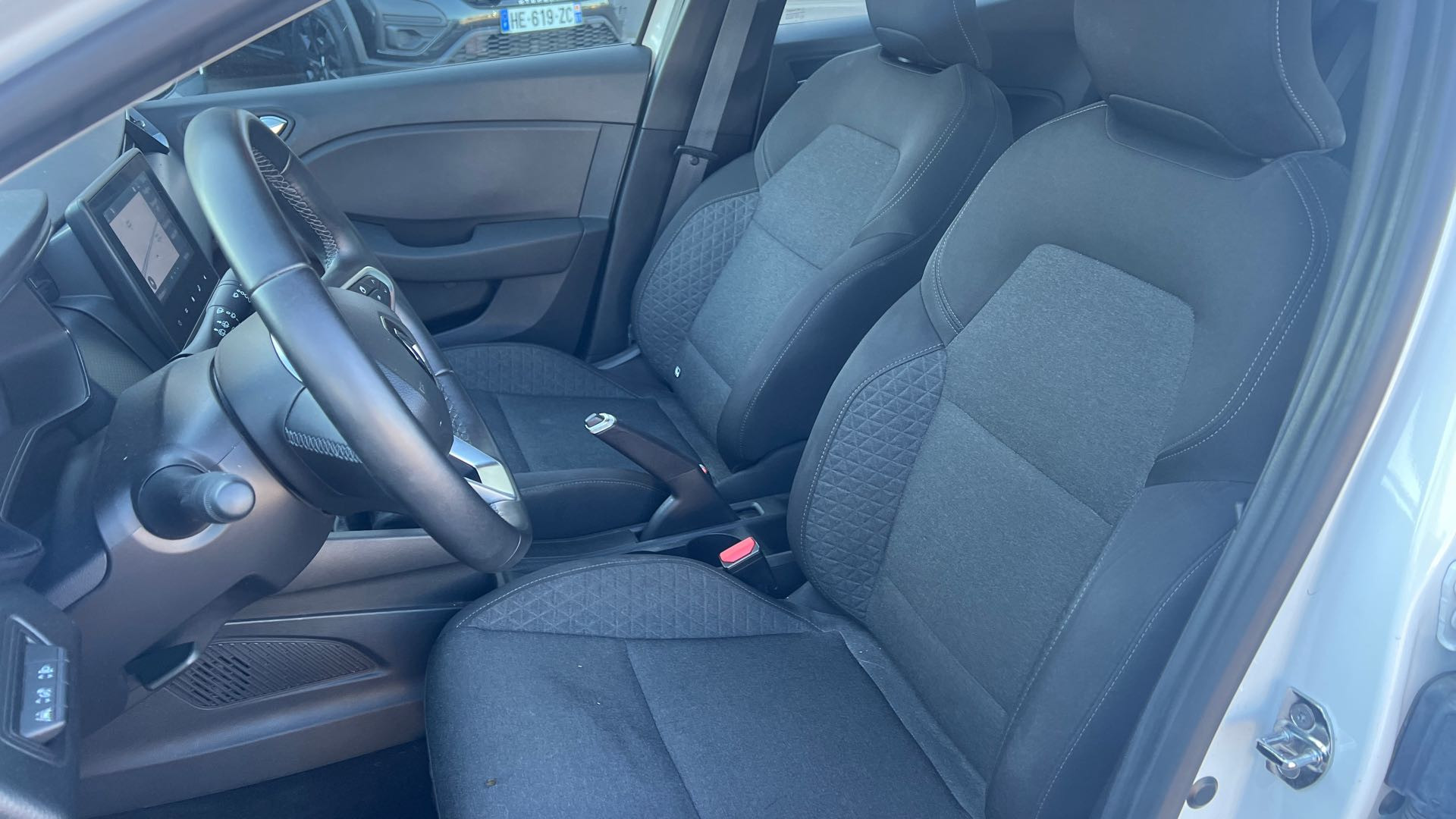 Vente en ligne Renault Clio 5 Clio TCe 90 - 21N au prix de 13 290 €