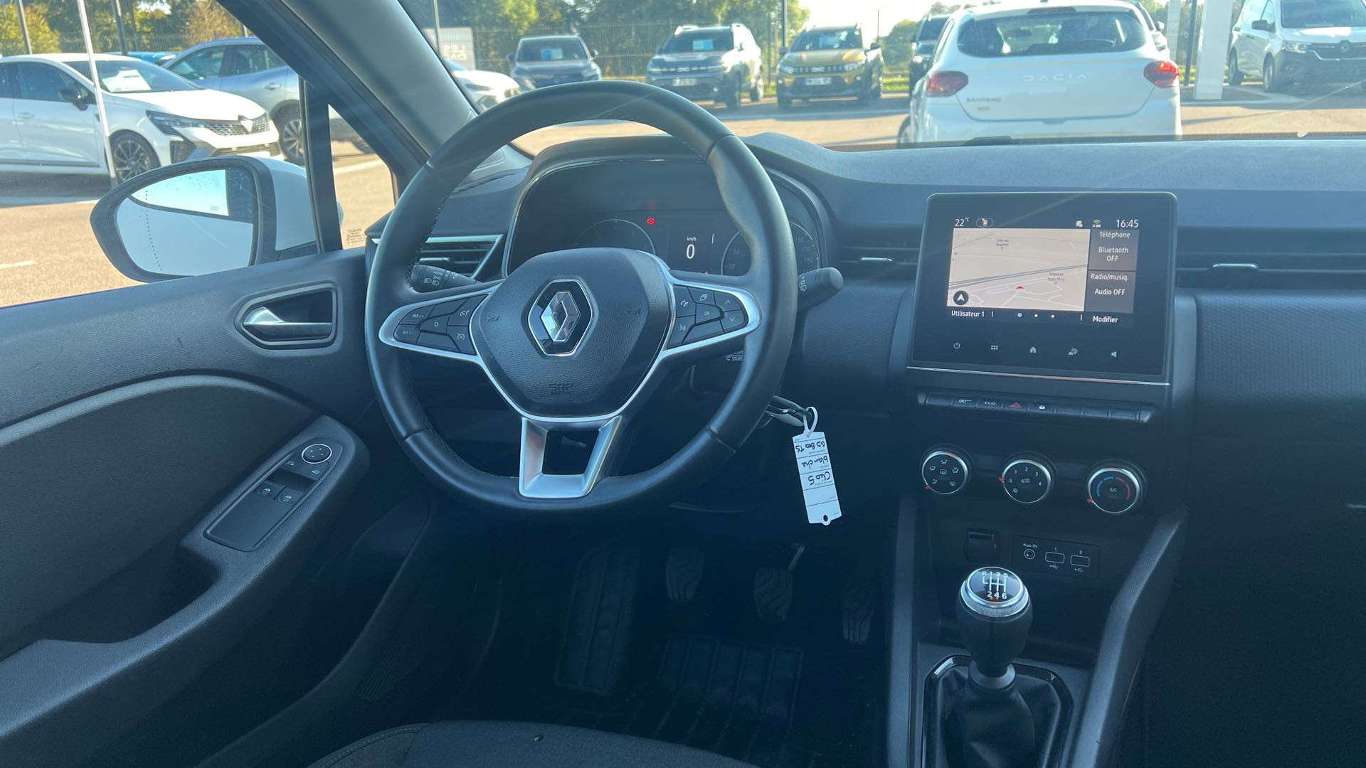 Vente en ligne Renault Clio 5 Clio TCe 90 - 21N au prix de 13 290 €