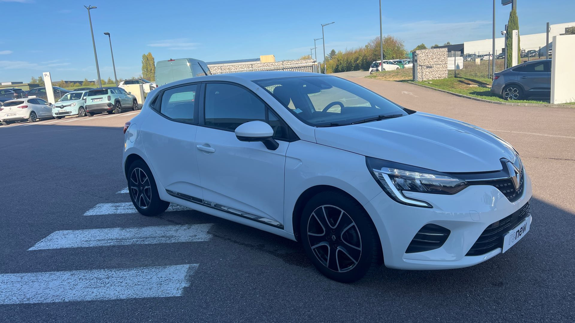 Vente en ligne Renault Clio 5 Clio TCe 90 - 21N au prix de 13 290 €