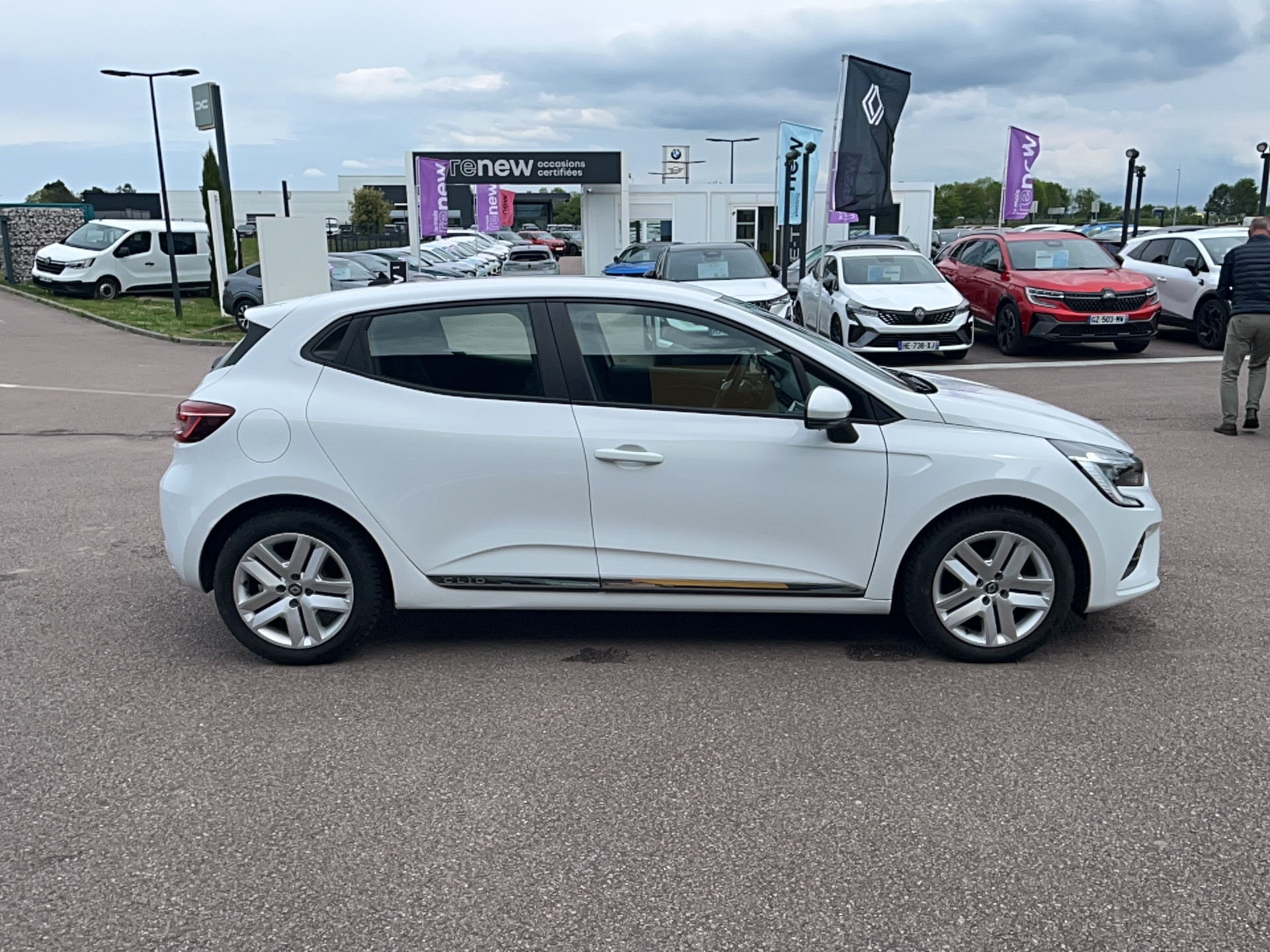 Vente en ligne Renault Clio 5 Clio TCe 90 X-Tronic - 21N au prix de 14 990 €
