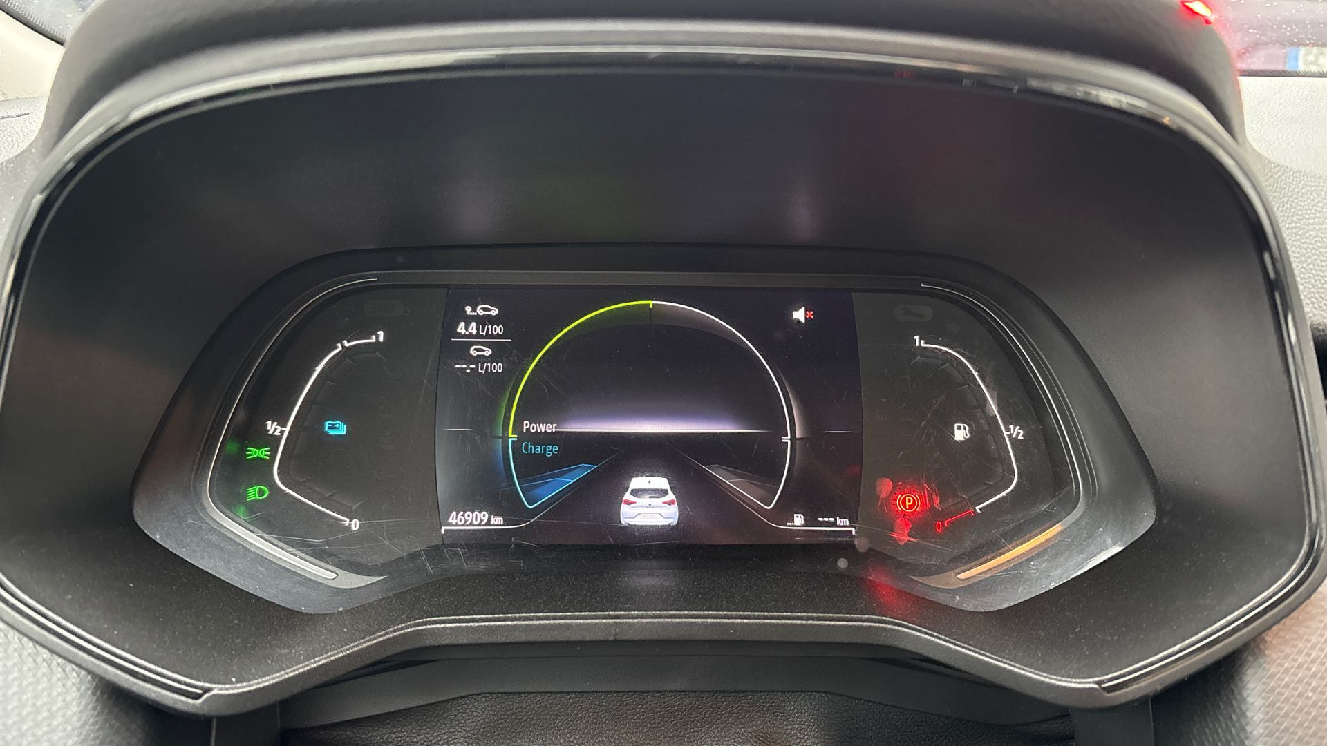 Vente en ligne Renault Clio 5 Clio E-Tech full hybrid 145 au prix de 16 390 €