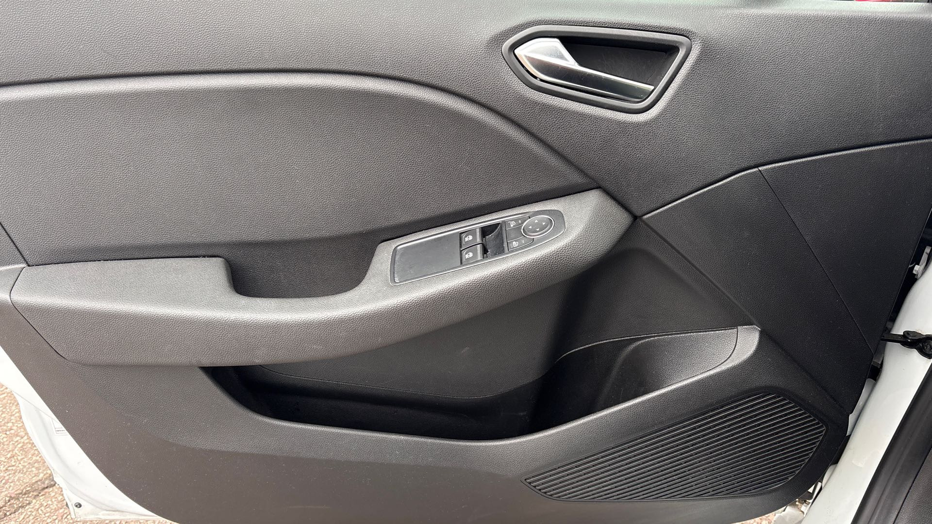 Vente en ligne Renault Clio 5 Clio E-Tech full hybrid 145 au prix de 16 390 €