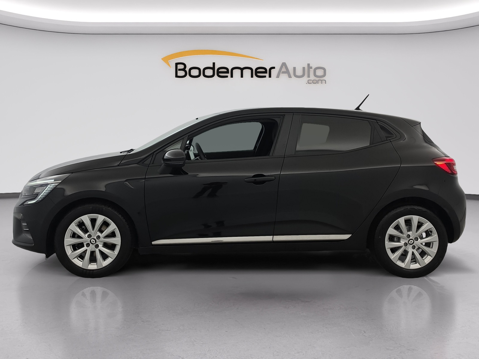 Vente en ligne Renault Clio 5 Clio Blue dCi 100 au prix de 14 990 €