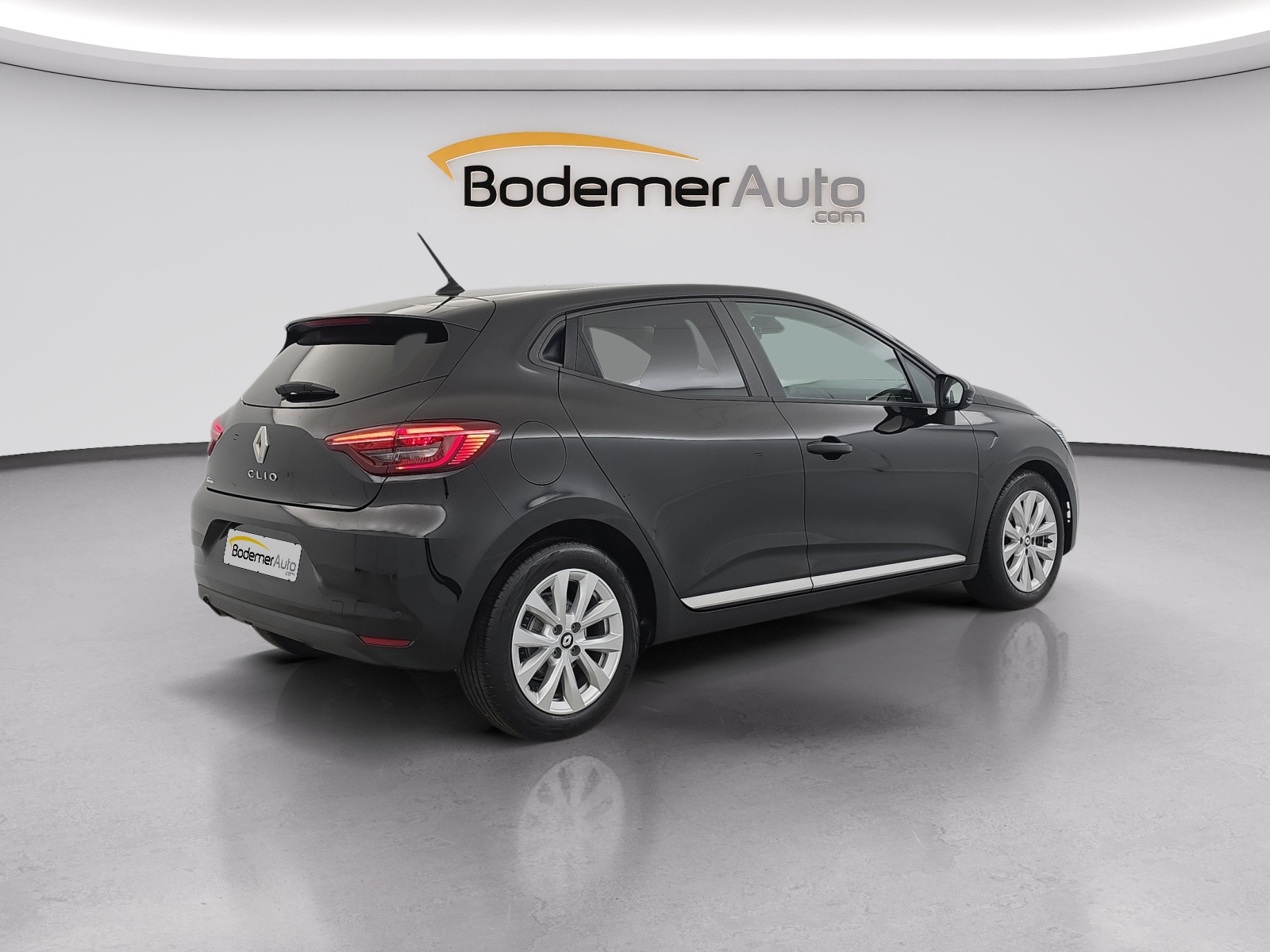 Vente en ligne Renault Clio 5 Clio Blue dCi 100 au prix de 14 990 €